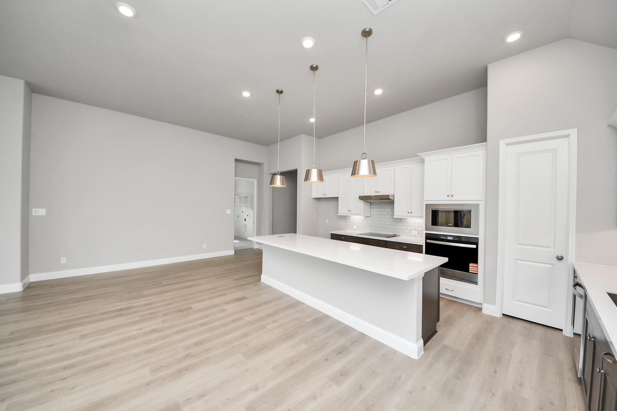 11230 Tropical Forest Way