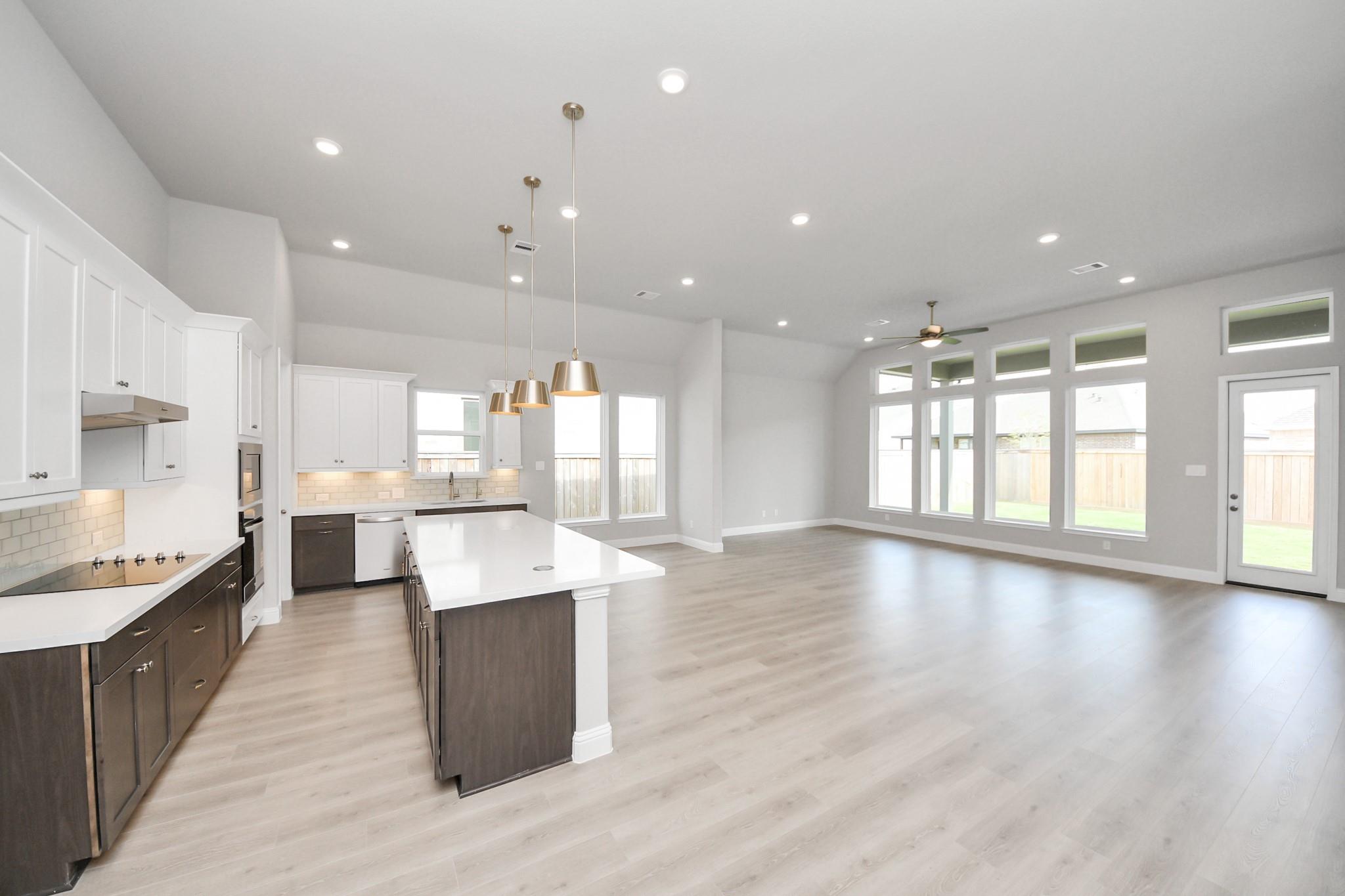 11230 Tropical Forest Way