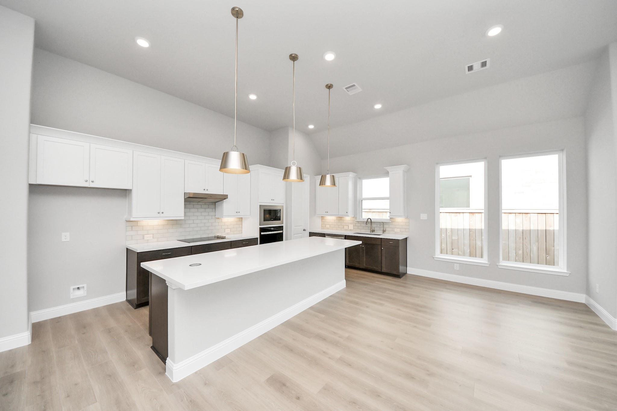 11230 Tropical Forest Way