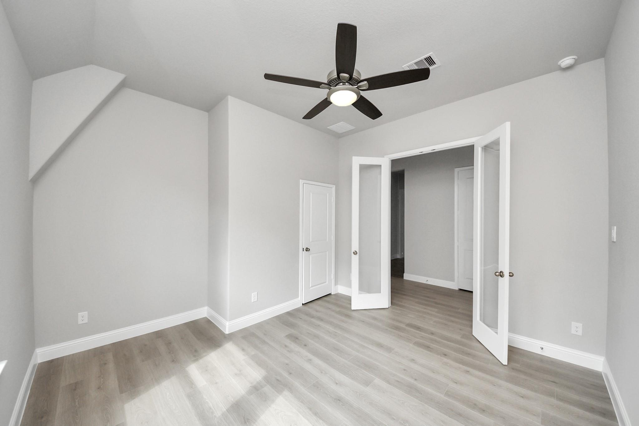 11230 Tropical Forest Way