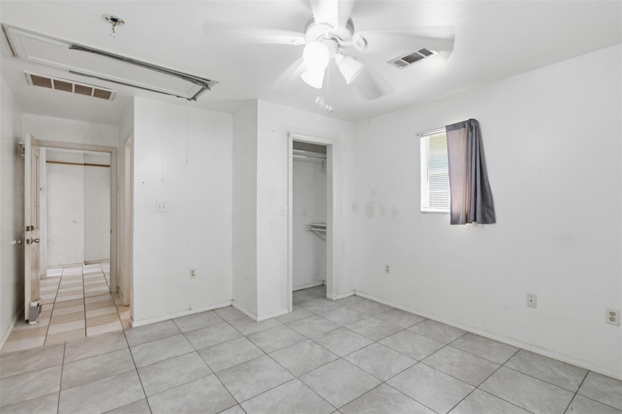 5143 Glenridge Lane