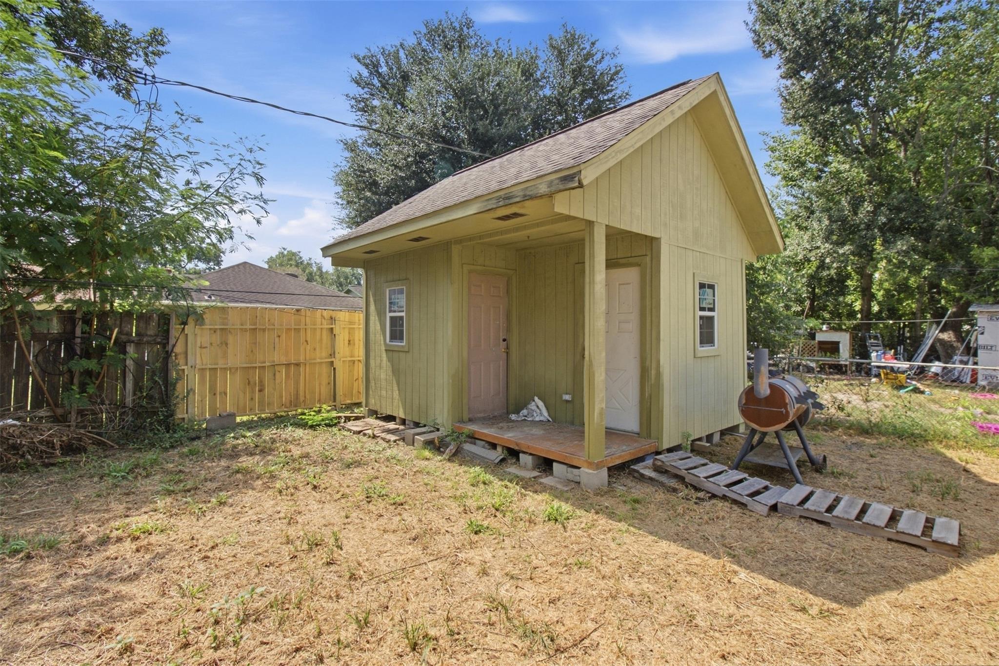 5143 Glenridge Lane