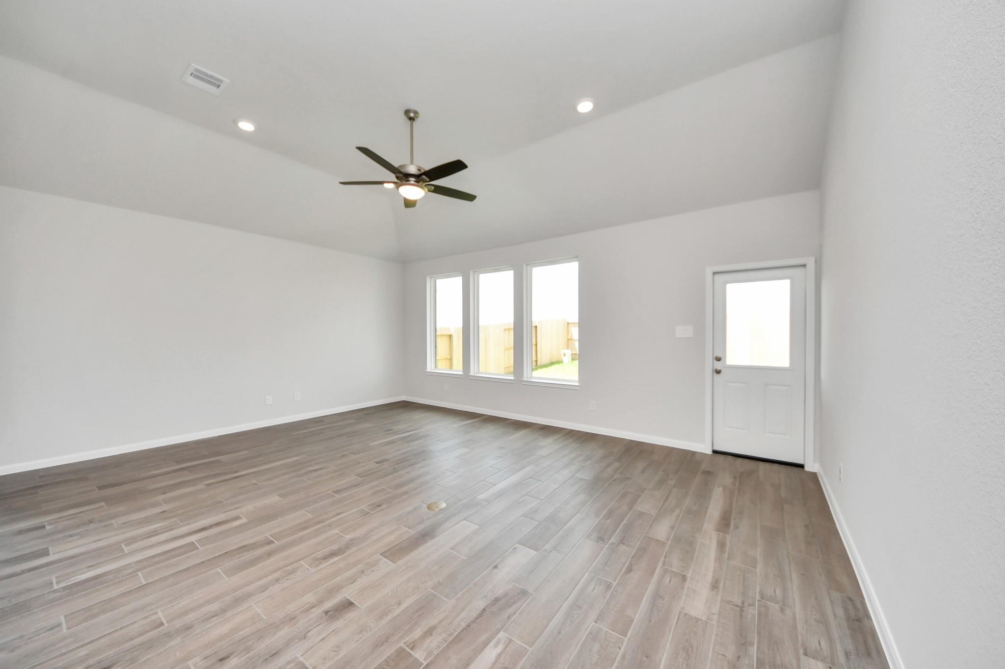 5623 Pearl Vista Drive