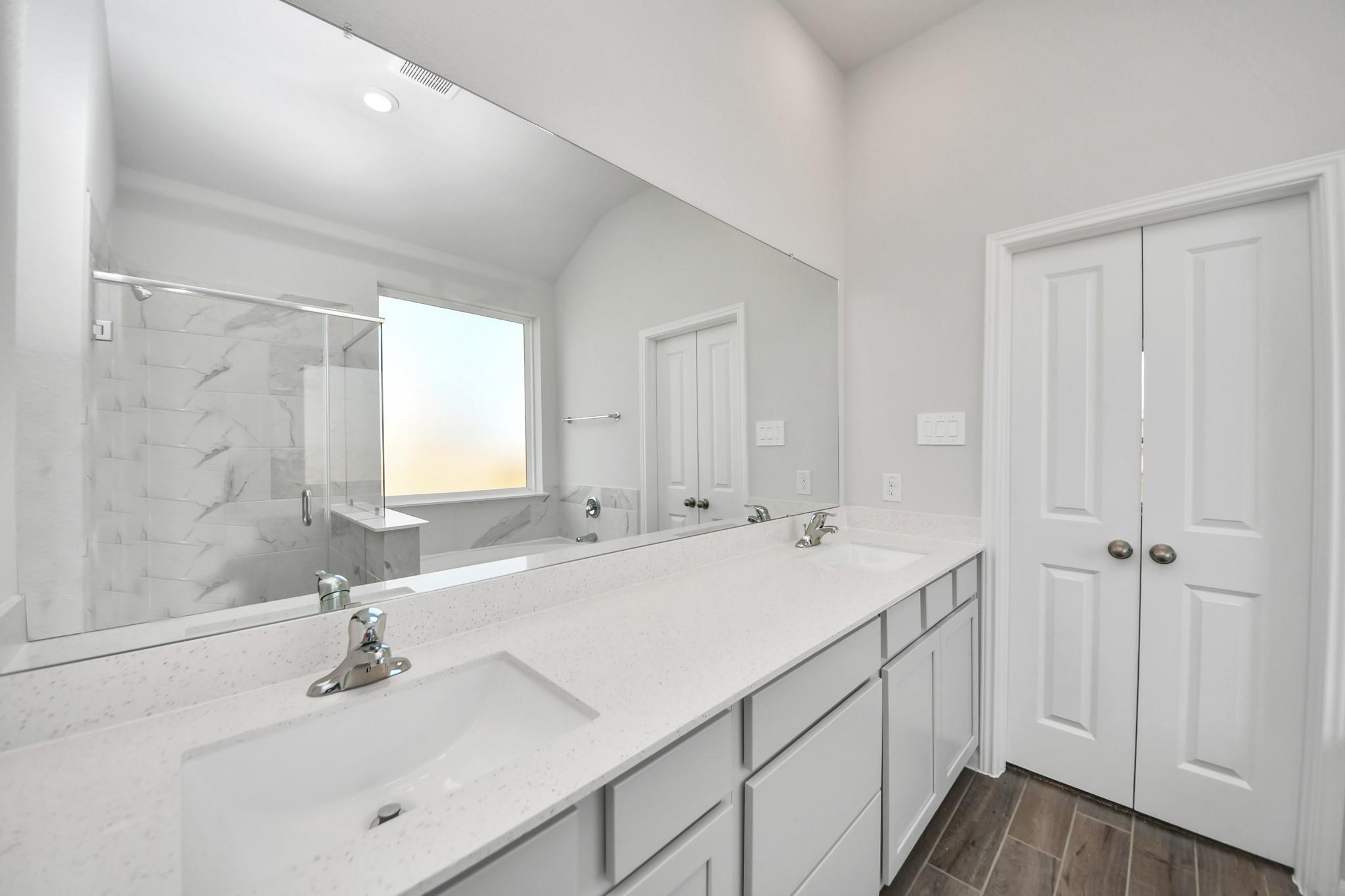 5623 Pearl Vista Drive