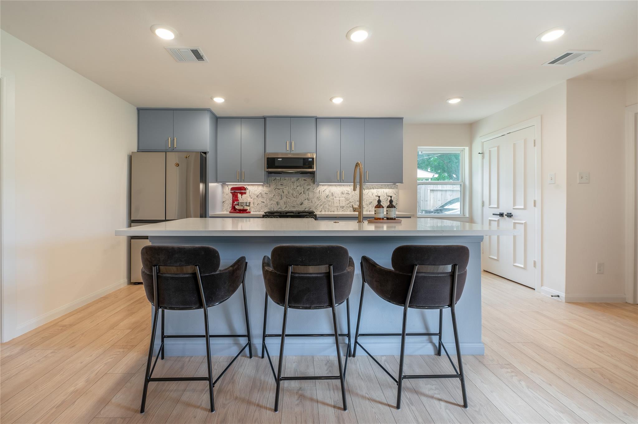 1218 Shadeland Drive