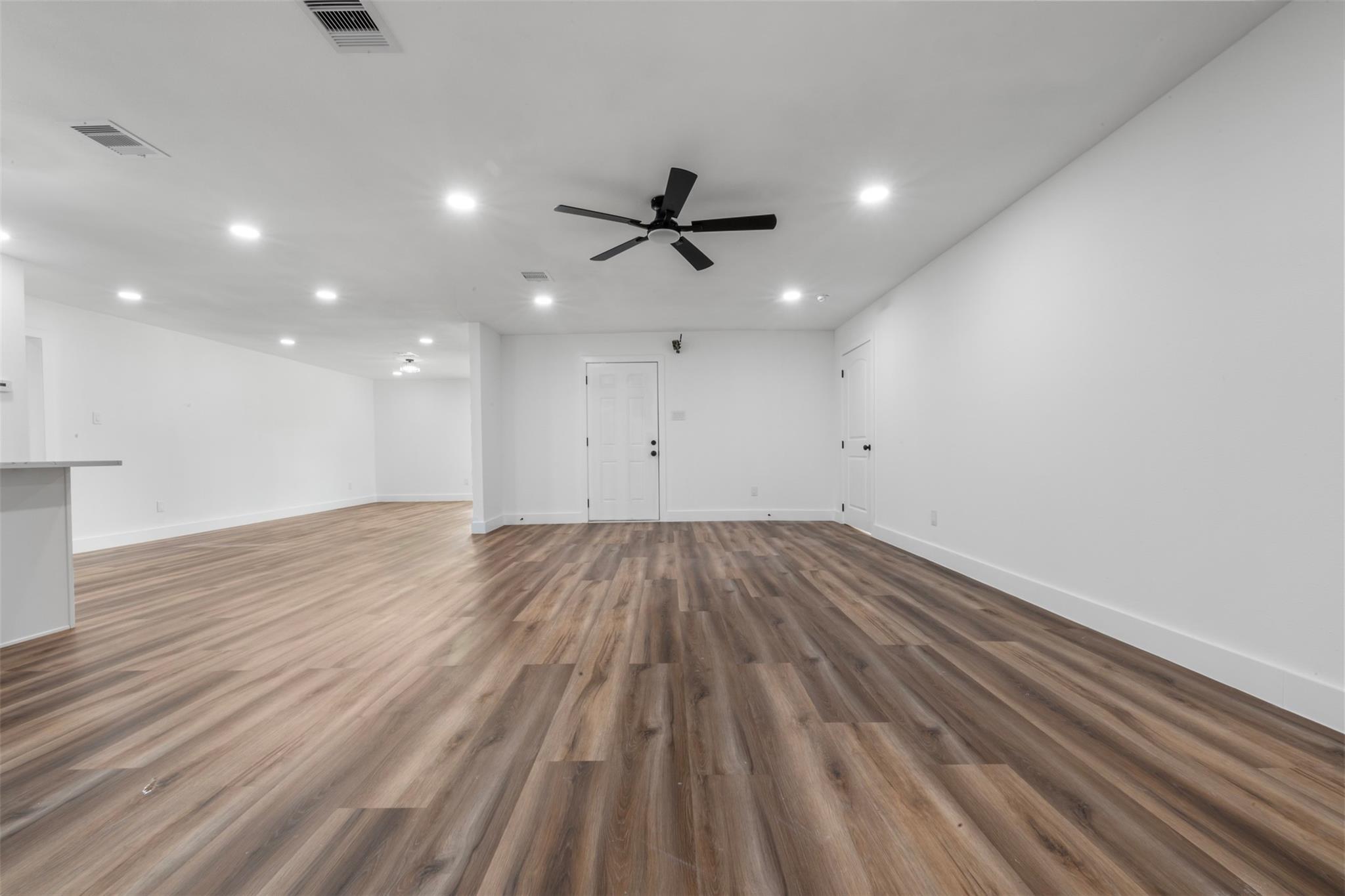 6155 Ridgeway Drive