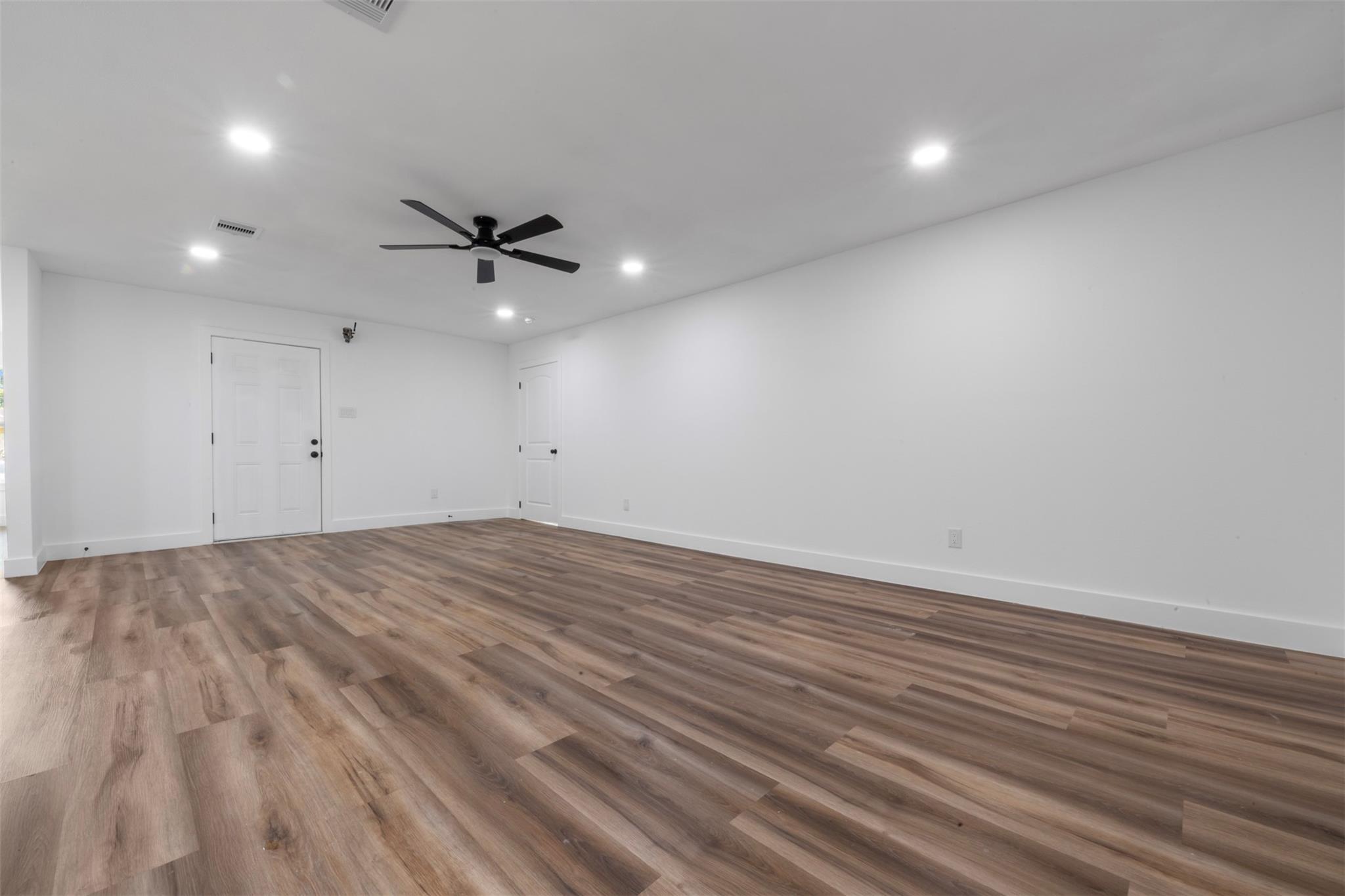 6155 Ridgeway Drive
