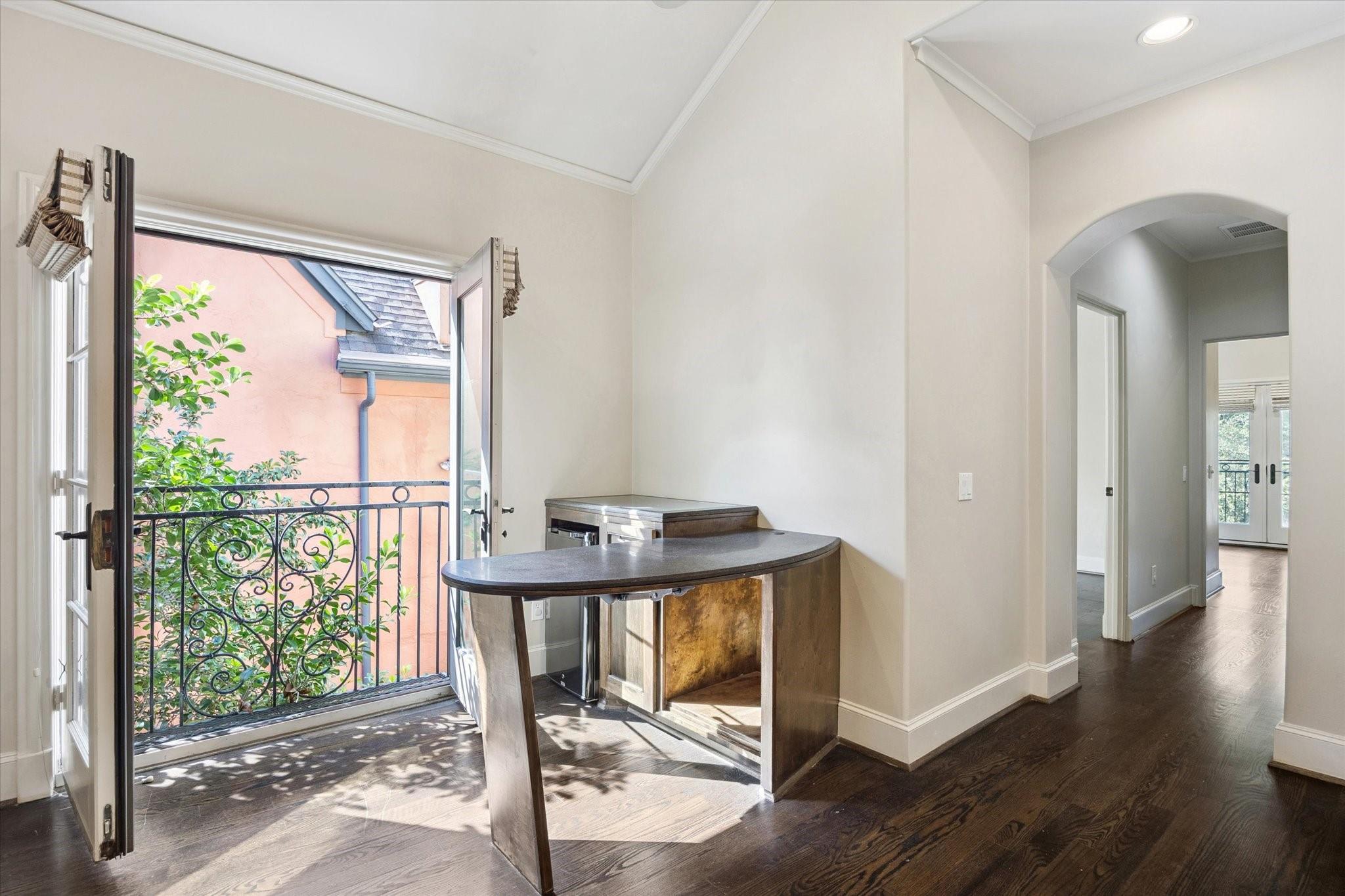 2145 Fairview Avenue