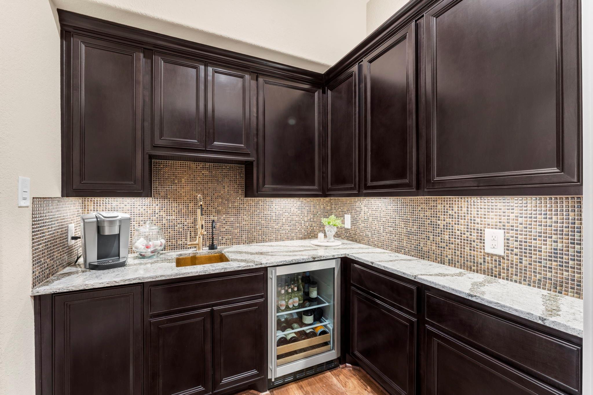 2203 Flameleaf Court