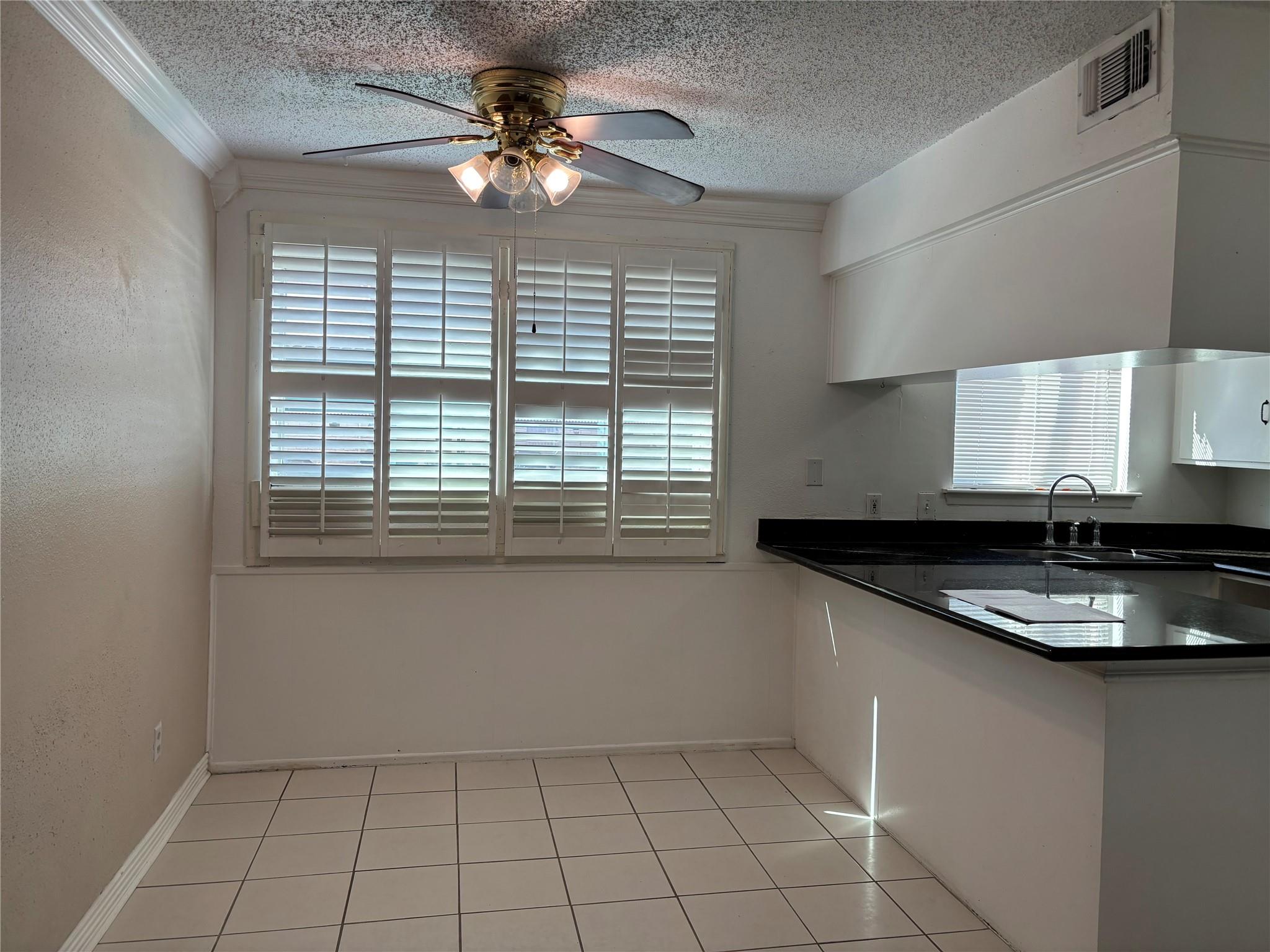 7714 Renwick Drive # G4, Houston Unit: G4