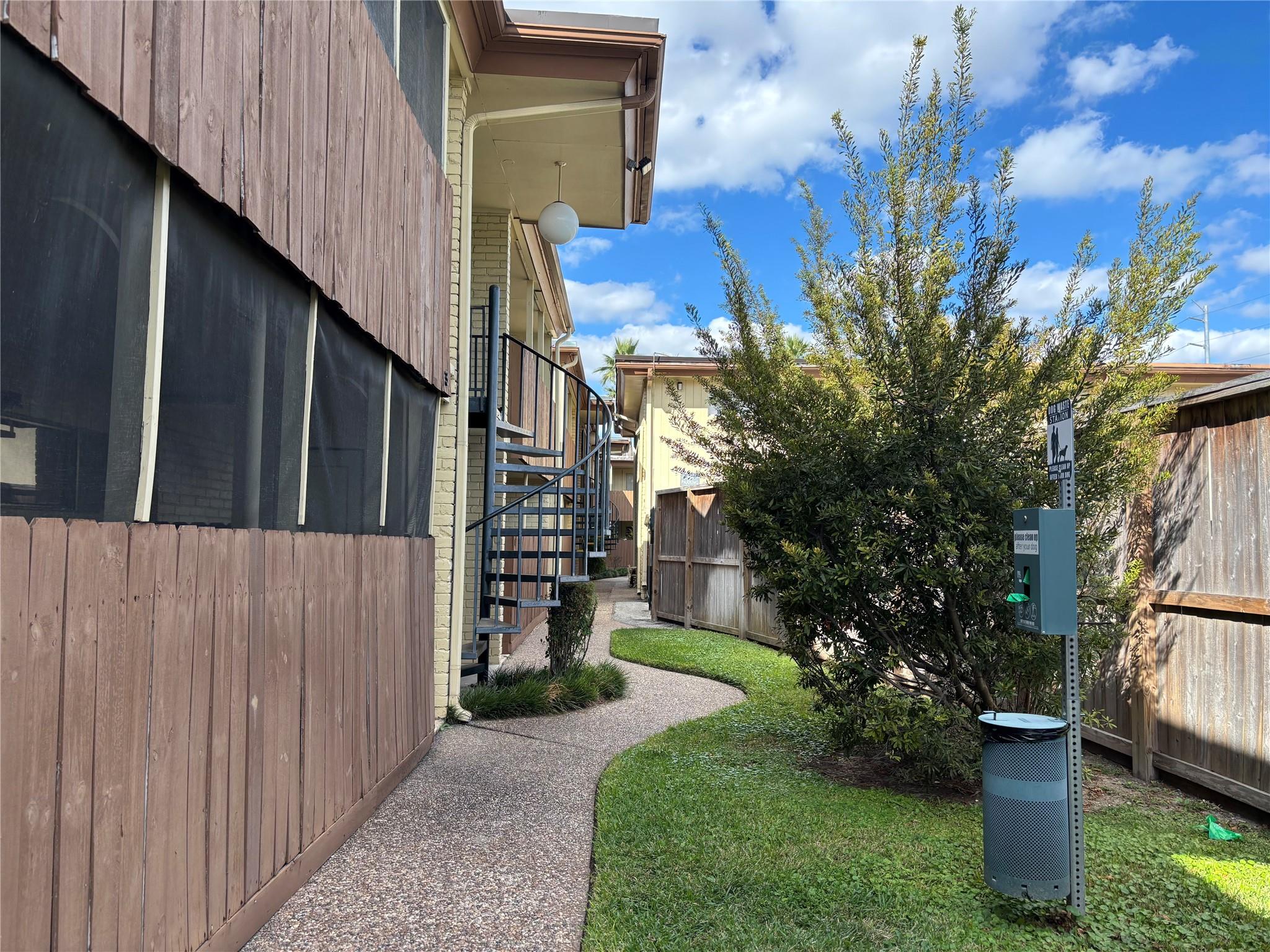 7714 Renwick Drive # G4, Houston Unit: G4