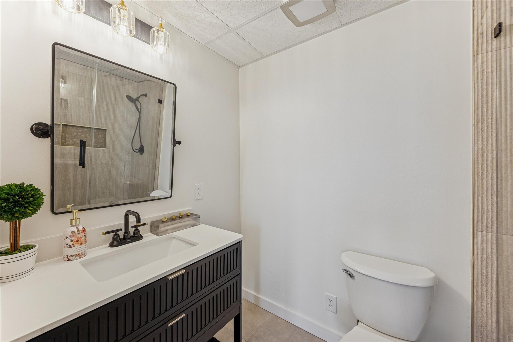 5555 Del Monte Drive # 1404