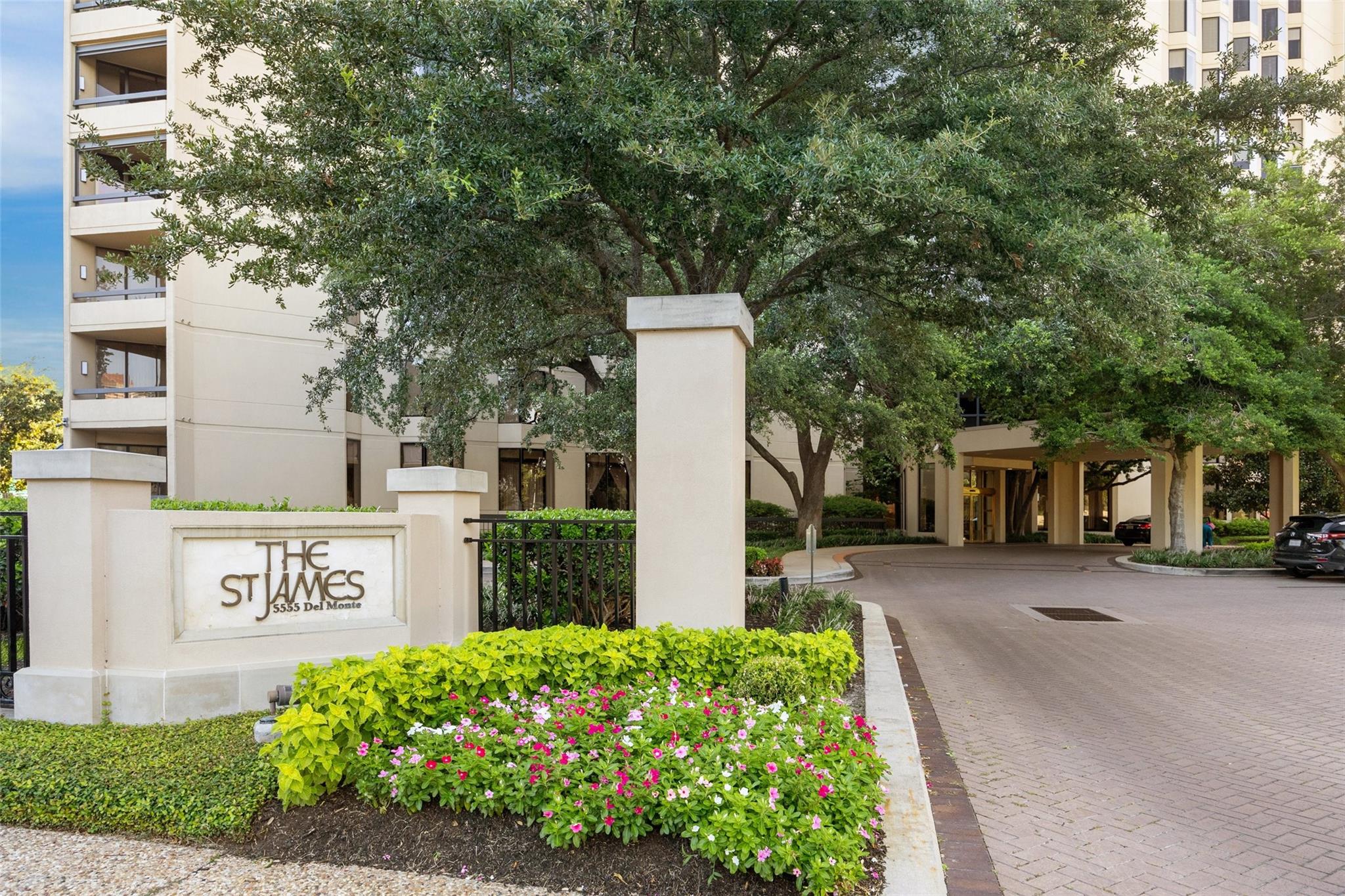 5555 Del Monte Drive # 1404