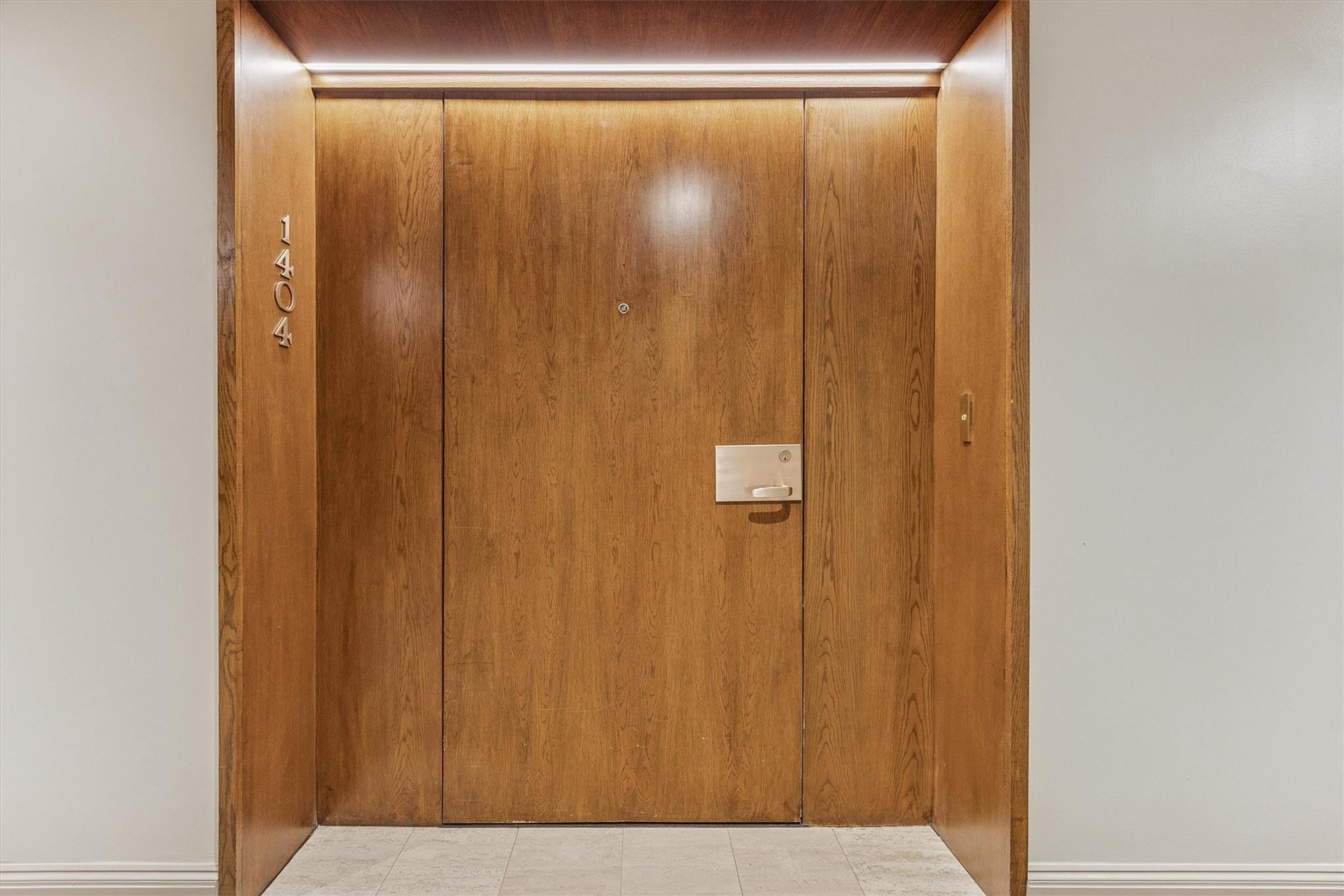 5555 Del Monte Drive # 1404