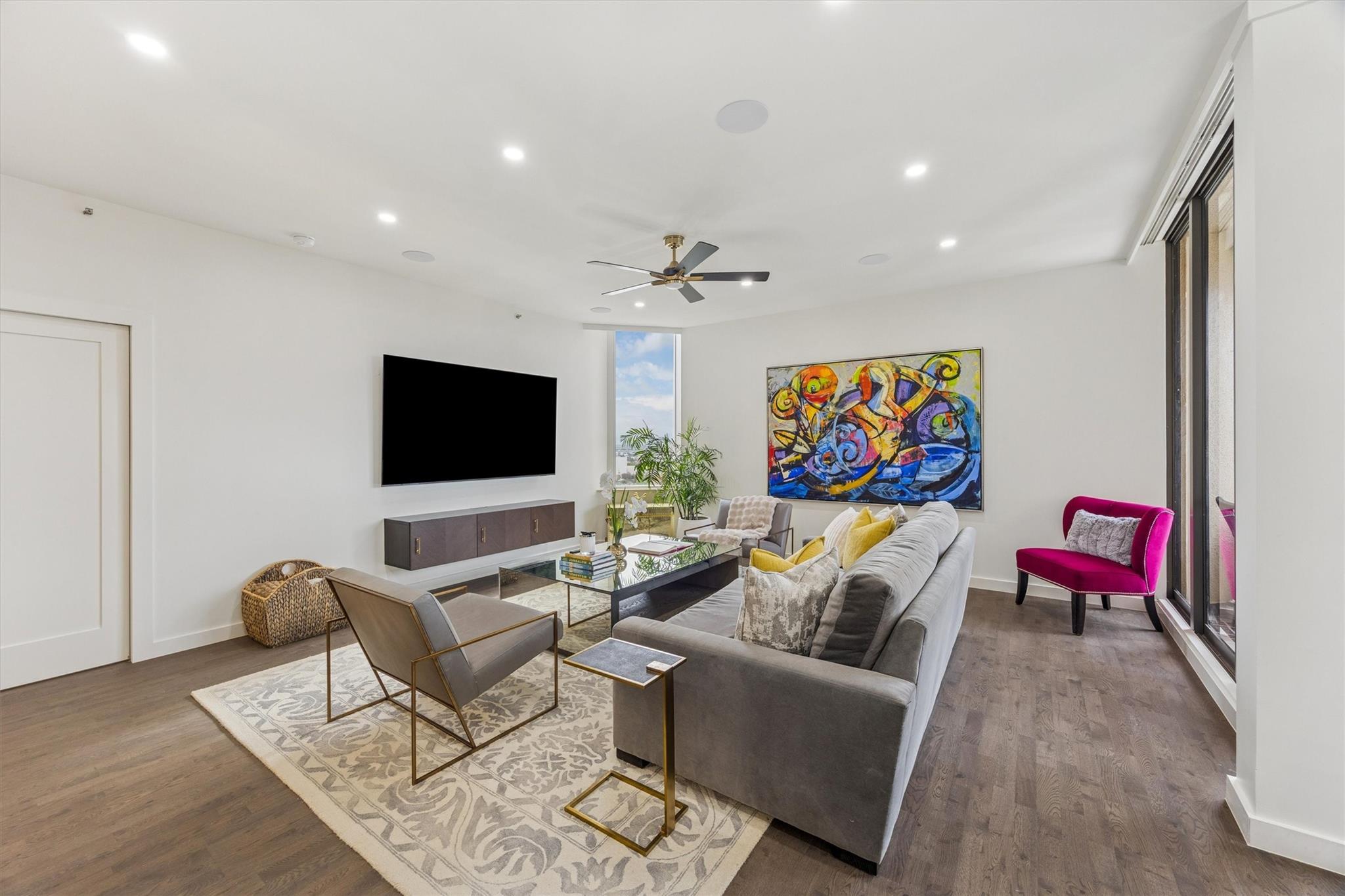 5555 Del Monte Drive # 1404