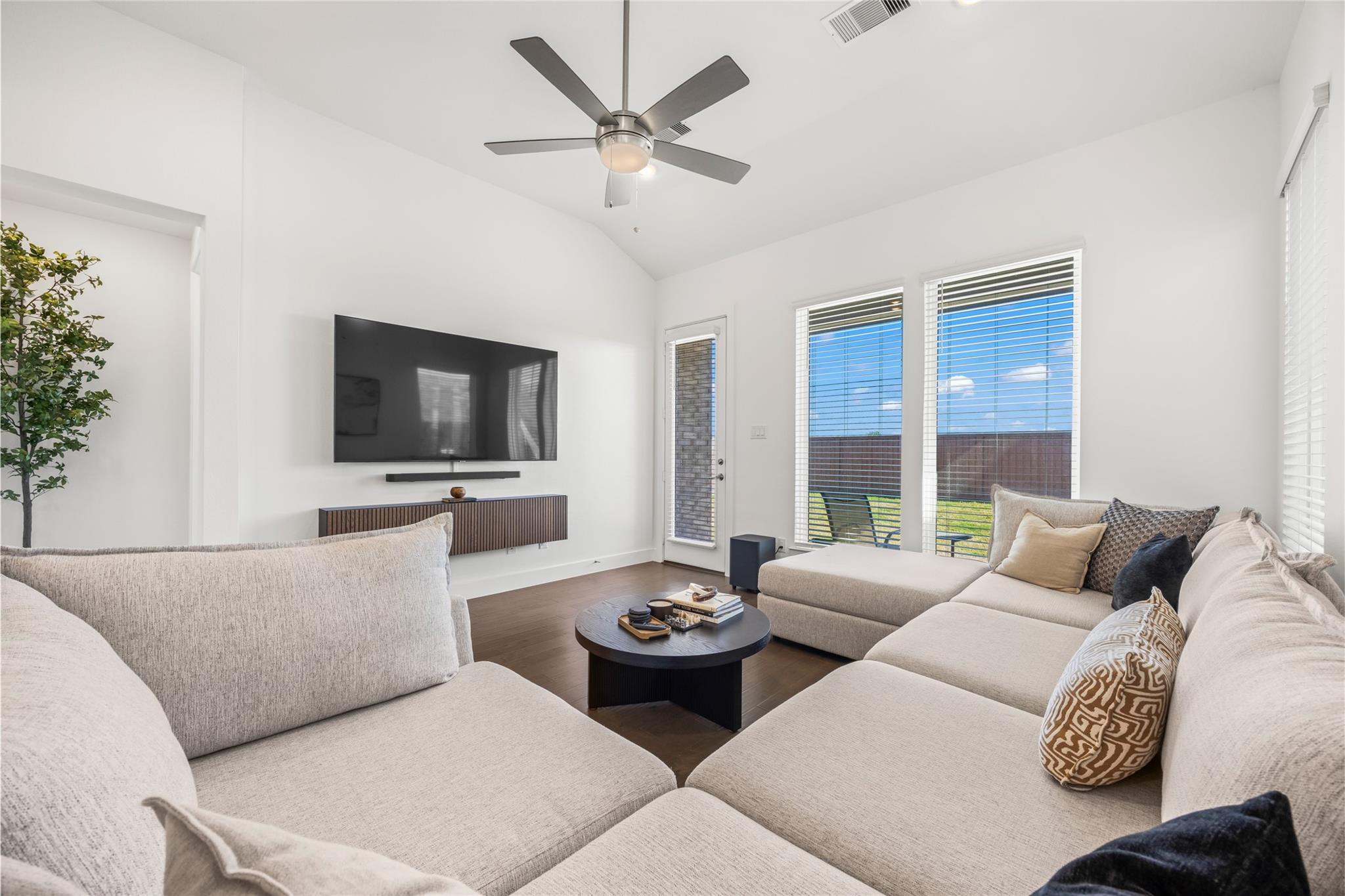 24807 Lobelia Garden Lane