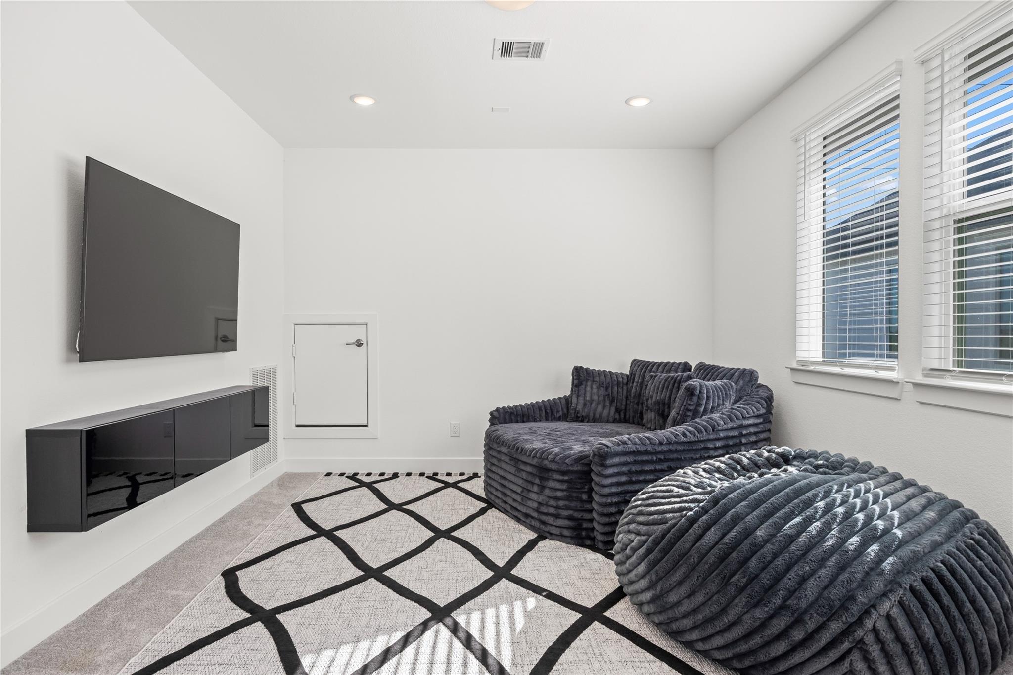 24807 Lobelia Garden Lane