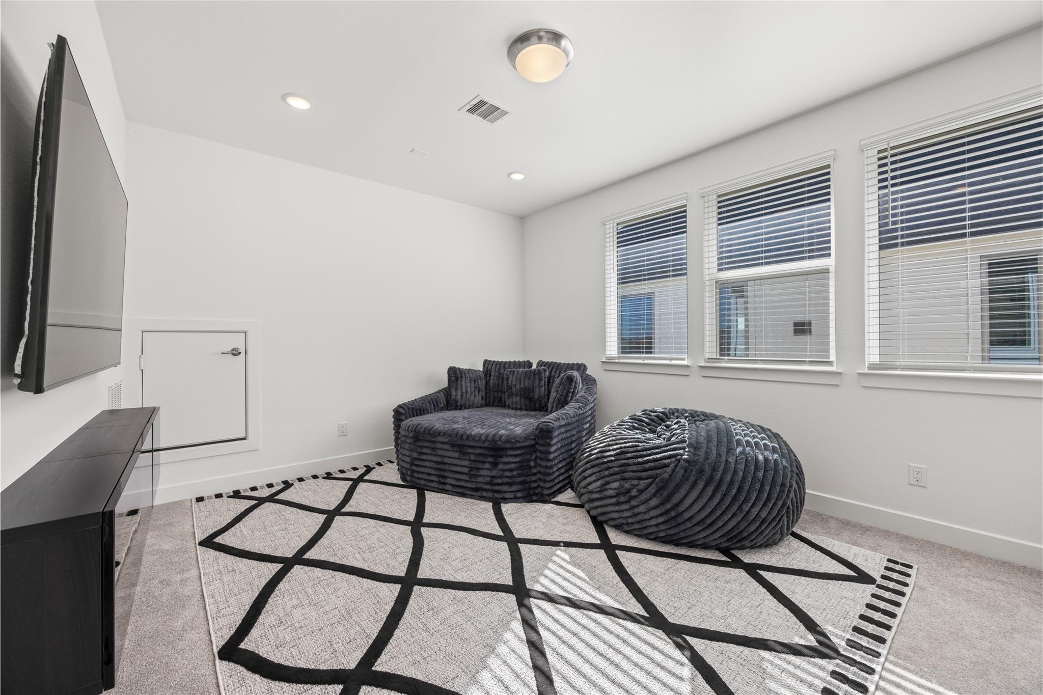 24807 Lobelia Garden Lane