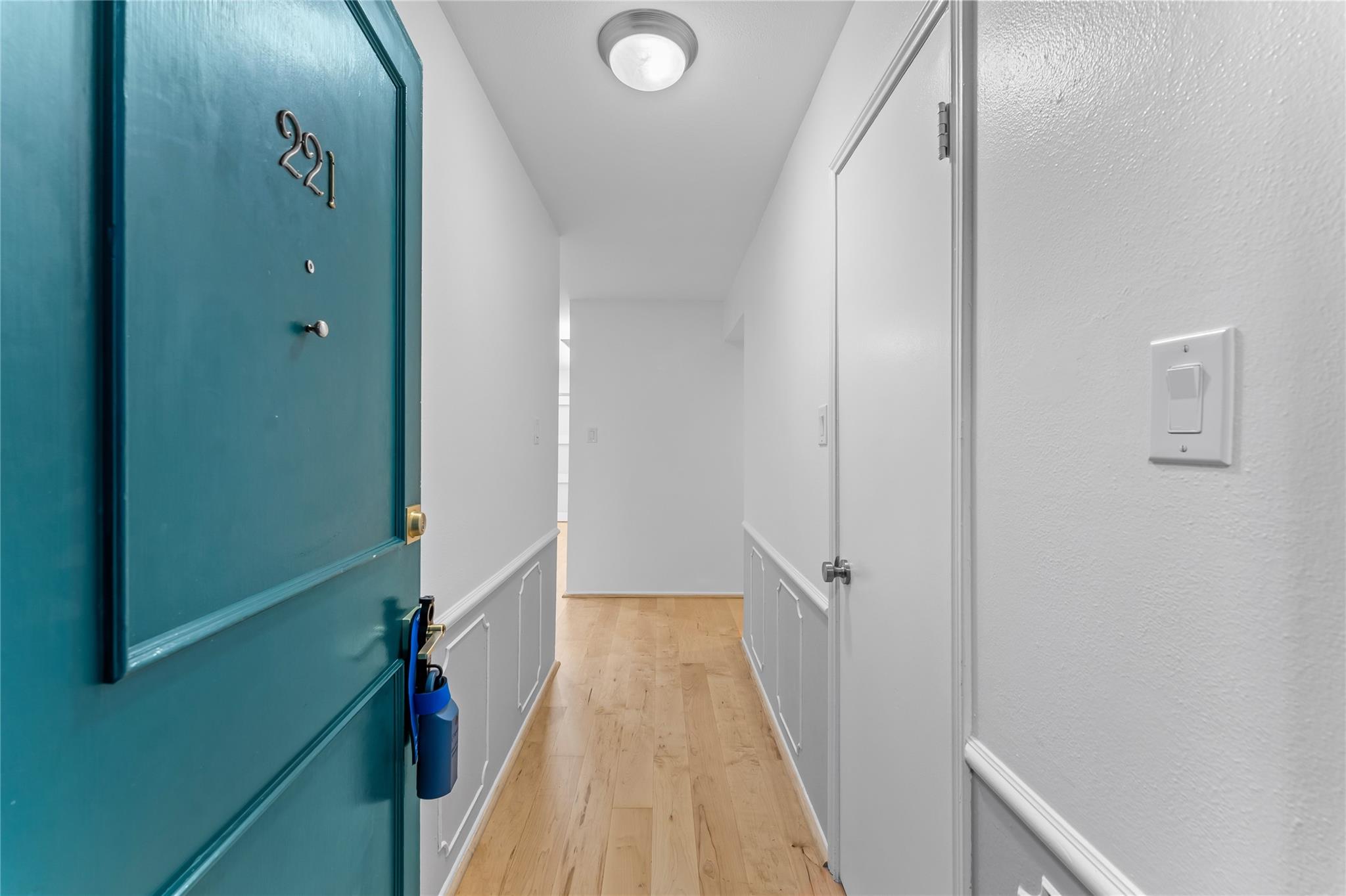 359 N Post Oak Lane # 221