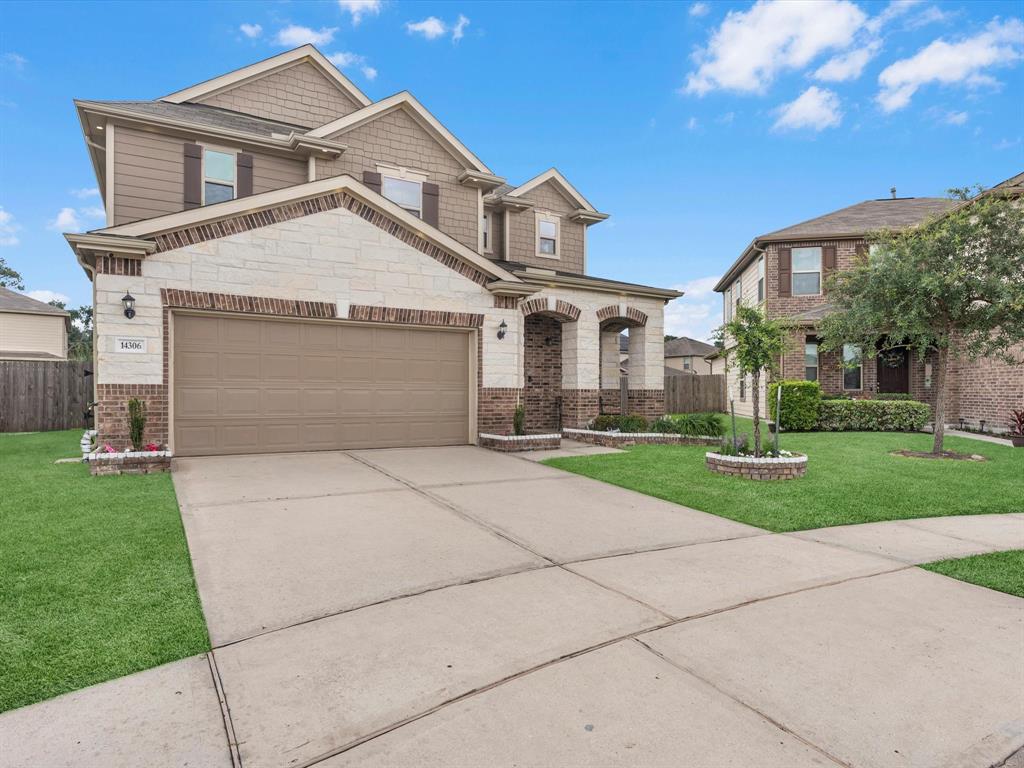 14306 Cedar Pine Court