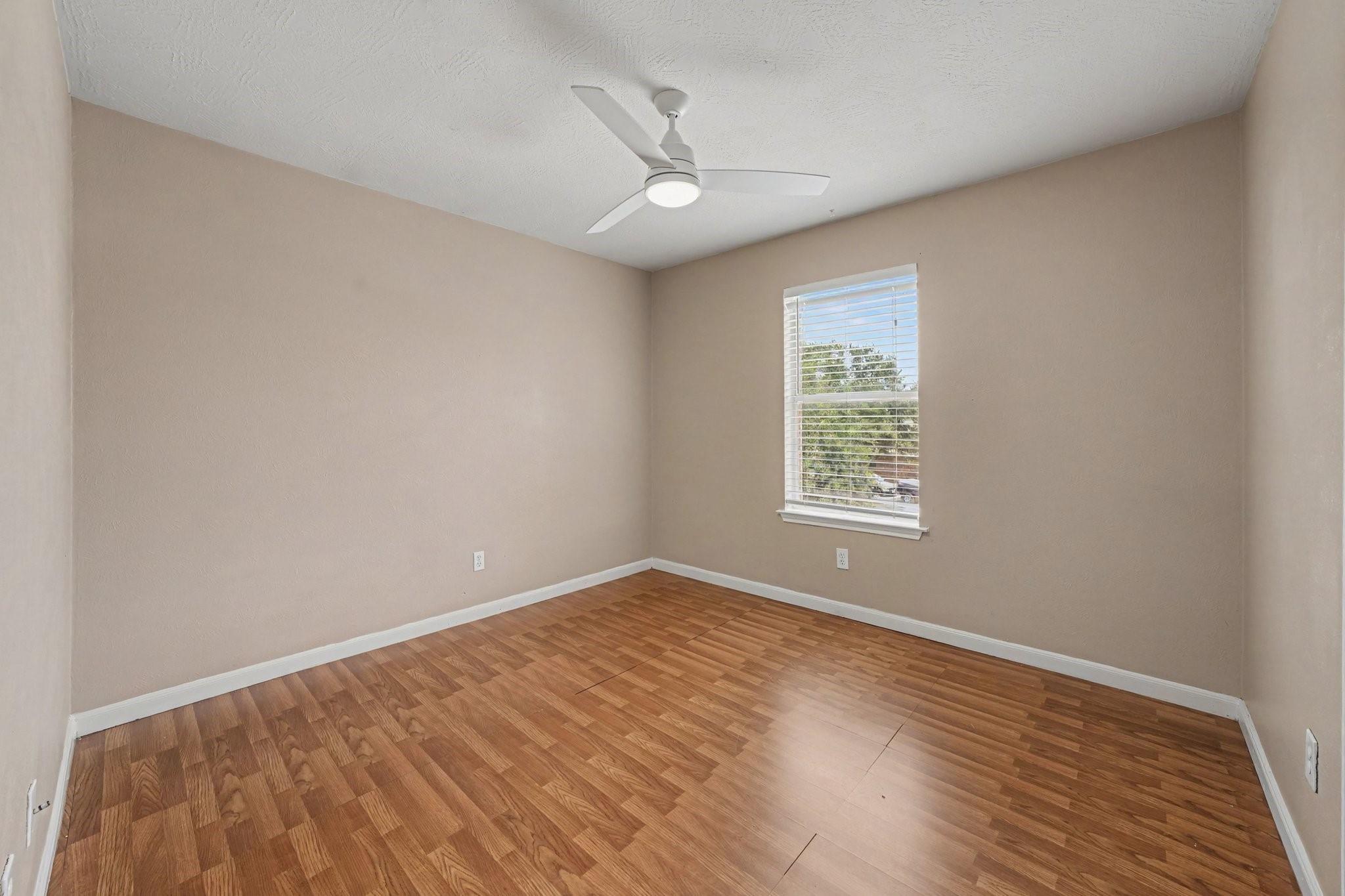 10047 Deer Track Court