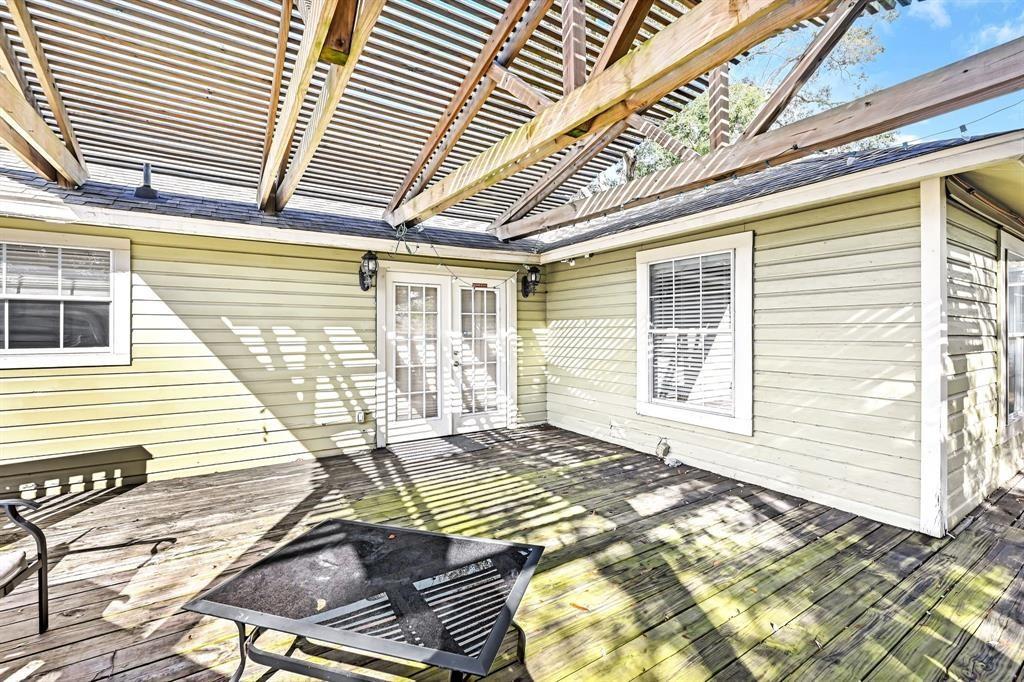 806 Gale Street