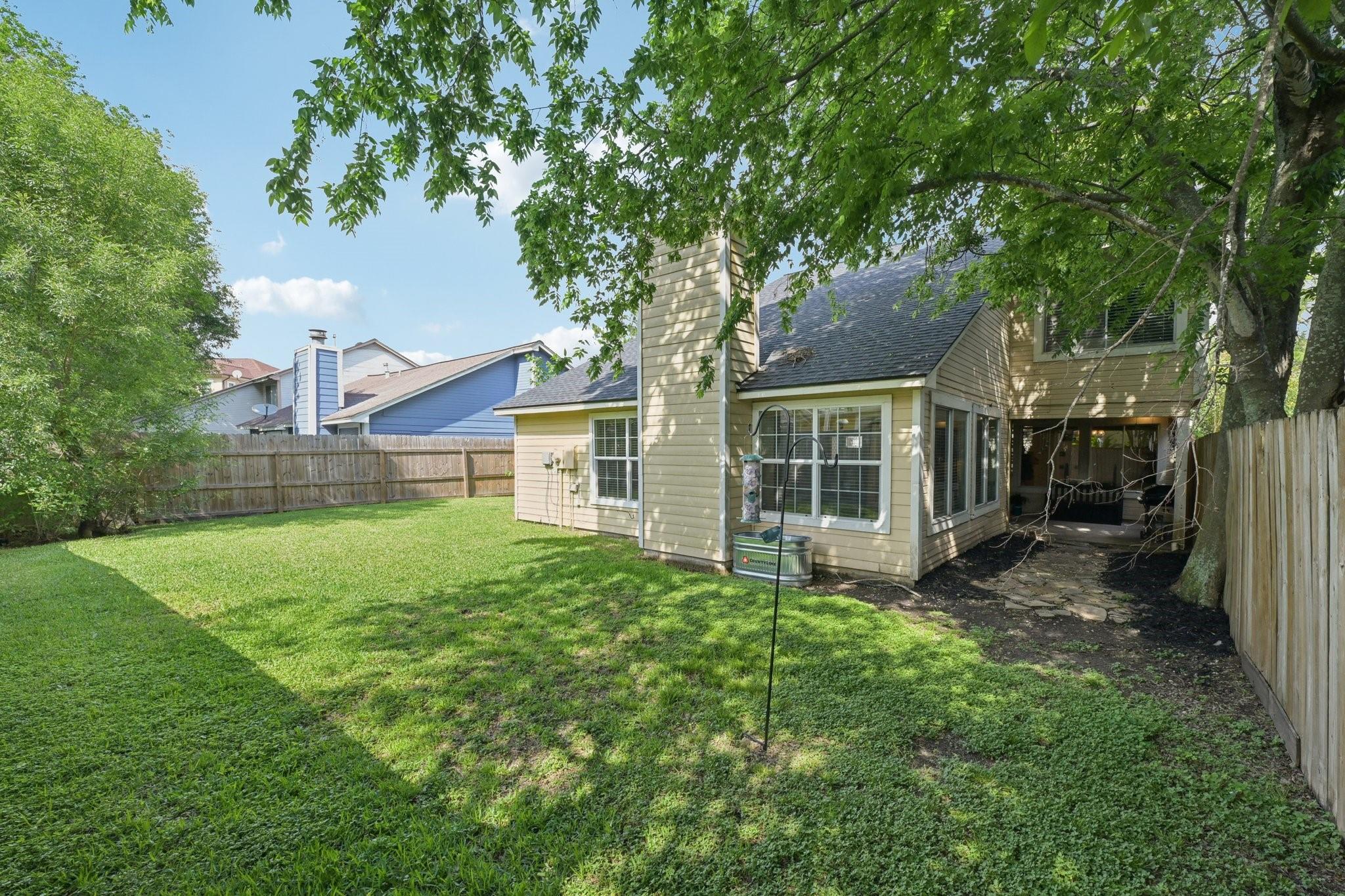 3218 Knoll West Drive
