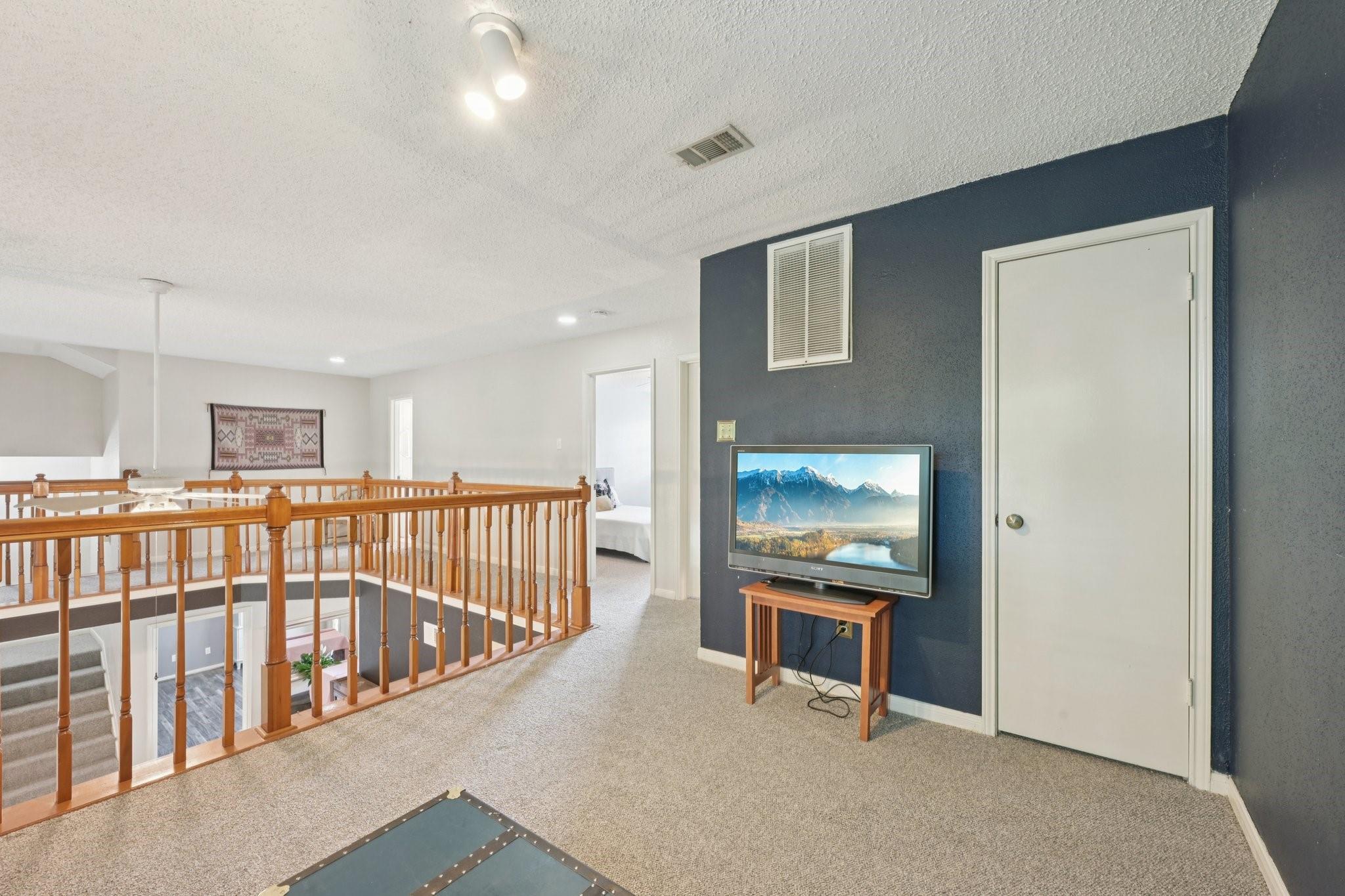 3218 Knoll West Drive