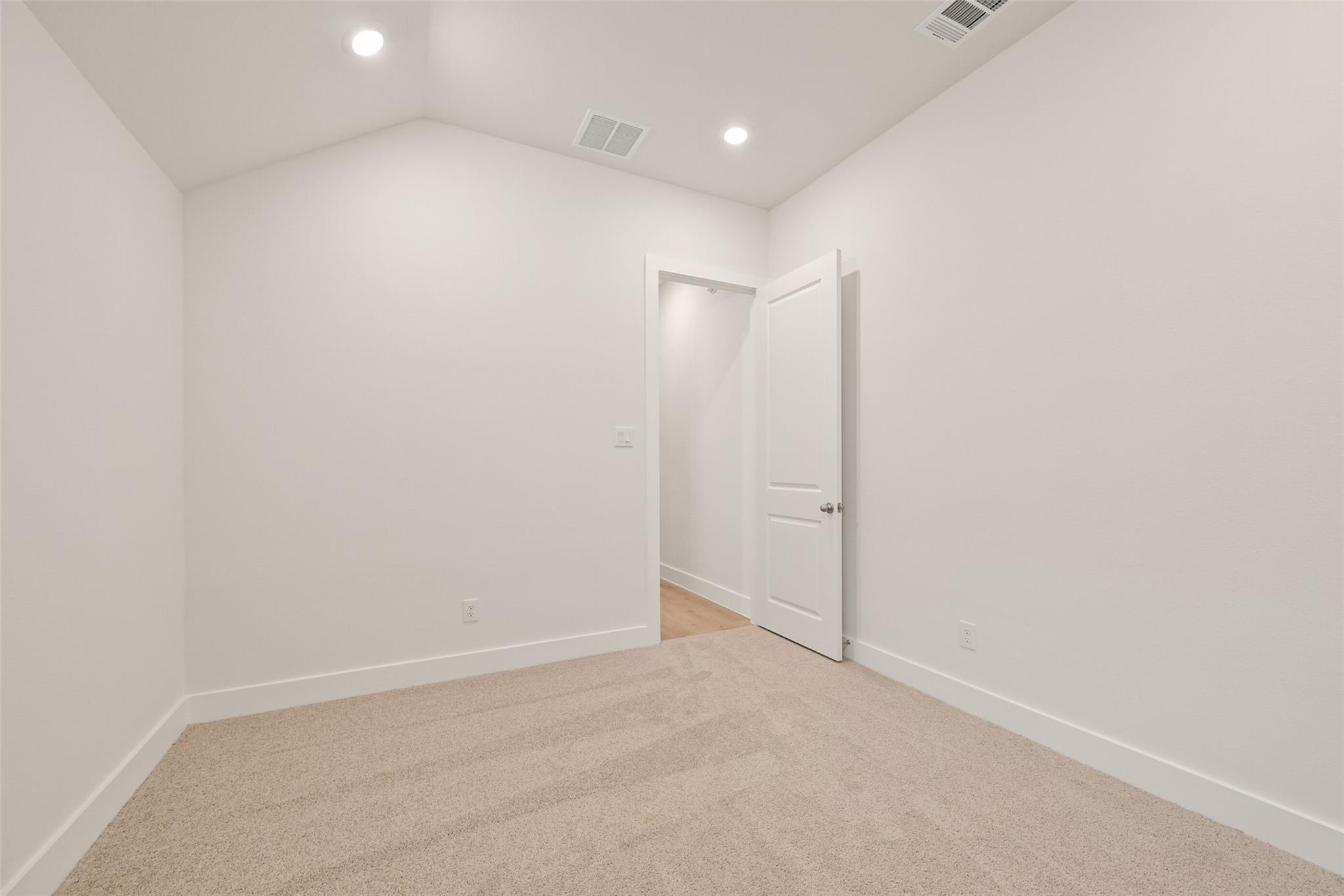 1536 Apache Heights Drive