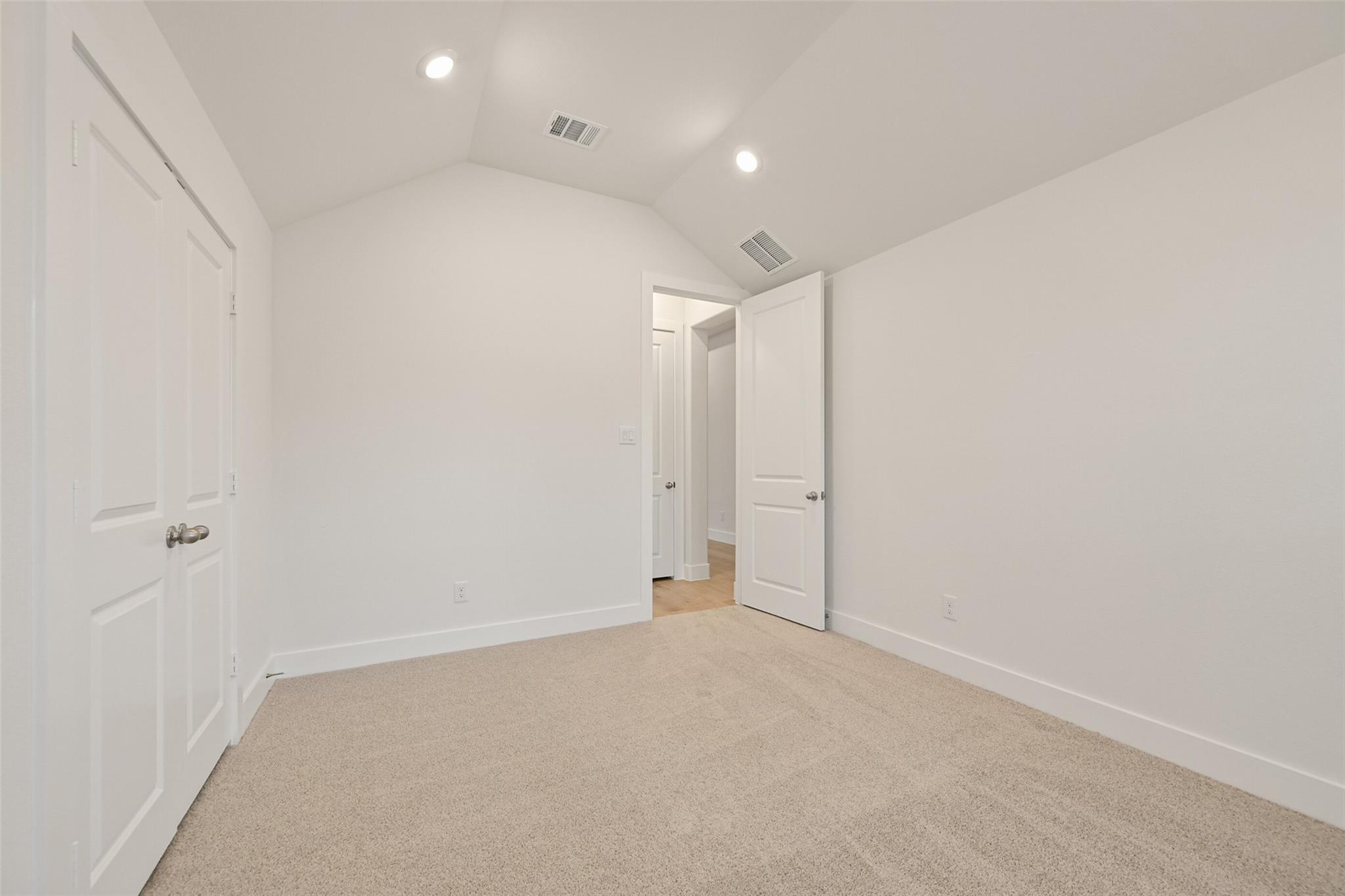 1536 Apache Heights Drive