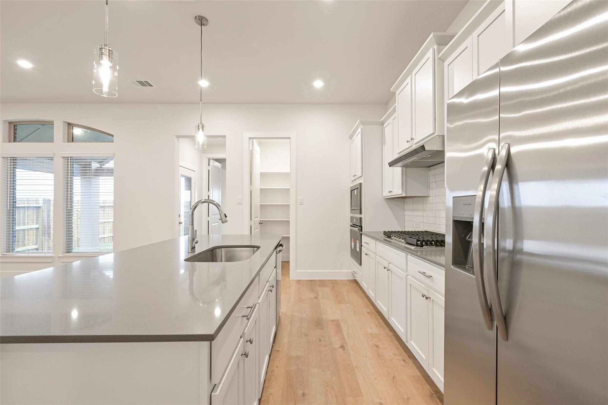 1536 Apache Heights Drive