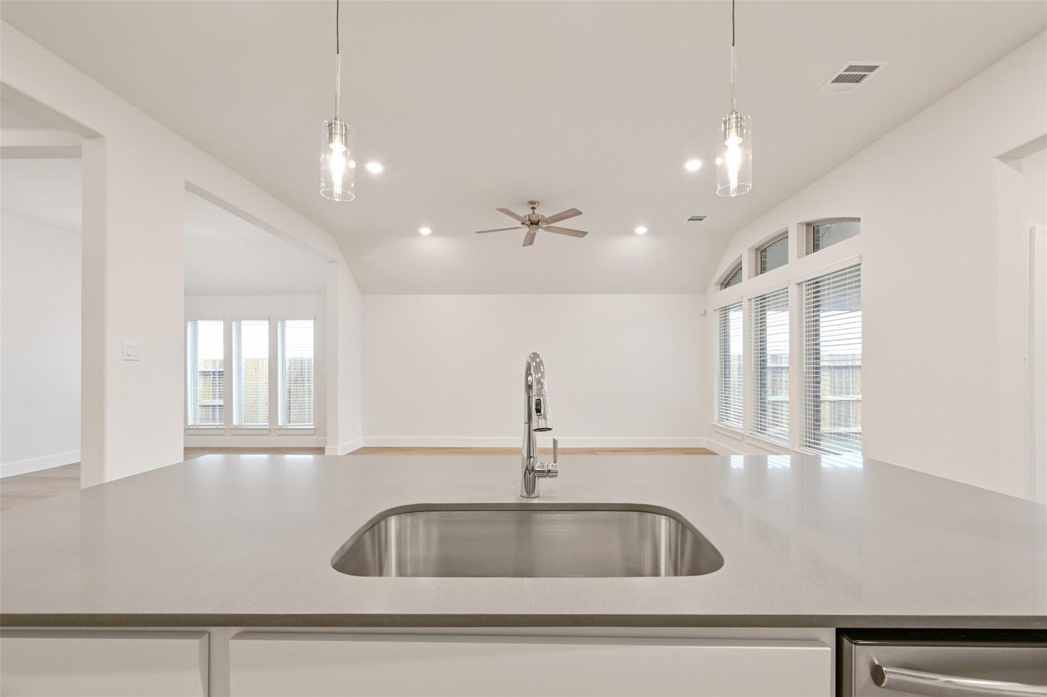 1536 Apache Heights Drive