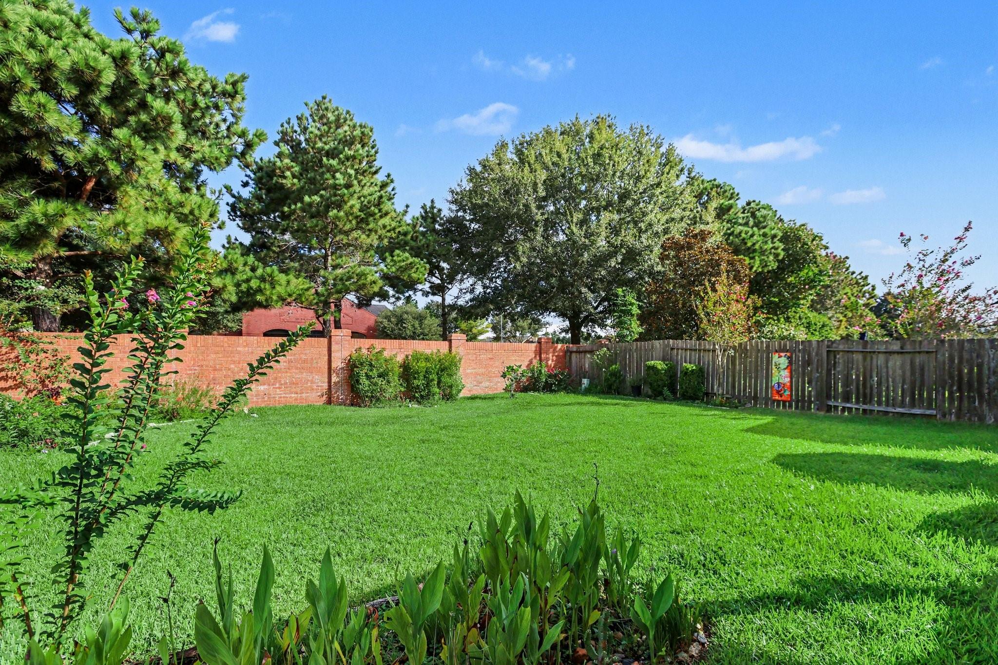 26922 Kingston Glen Lane