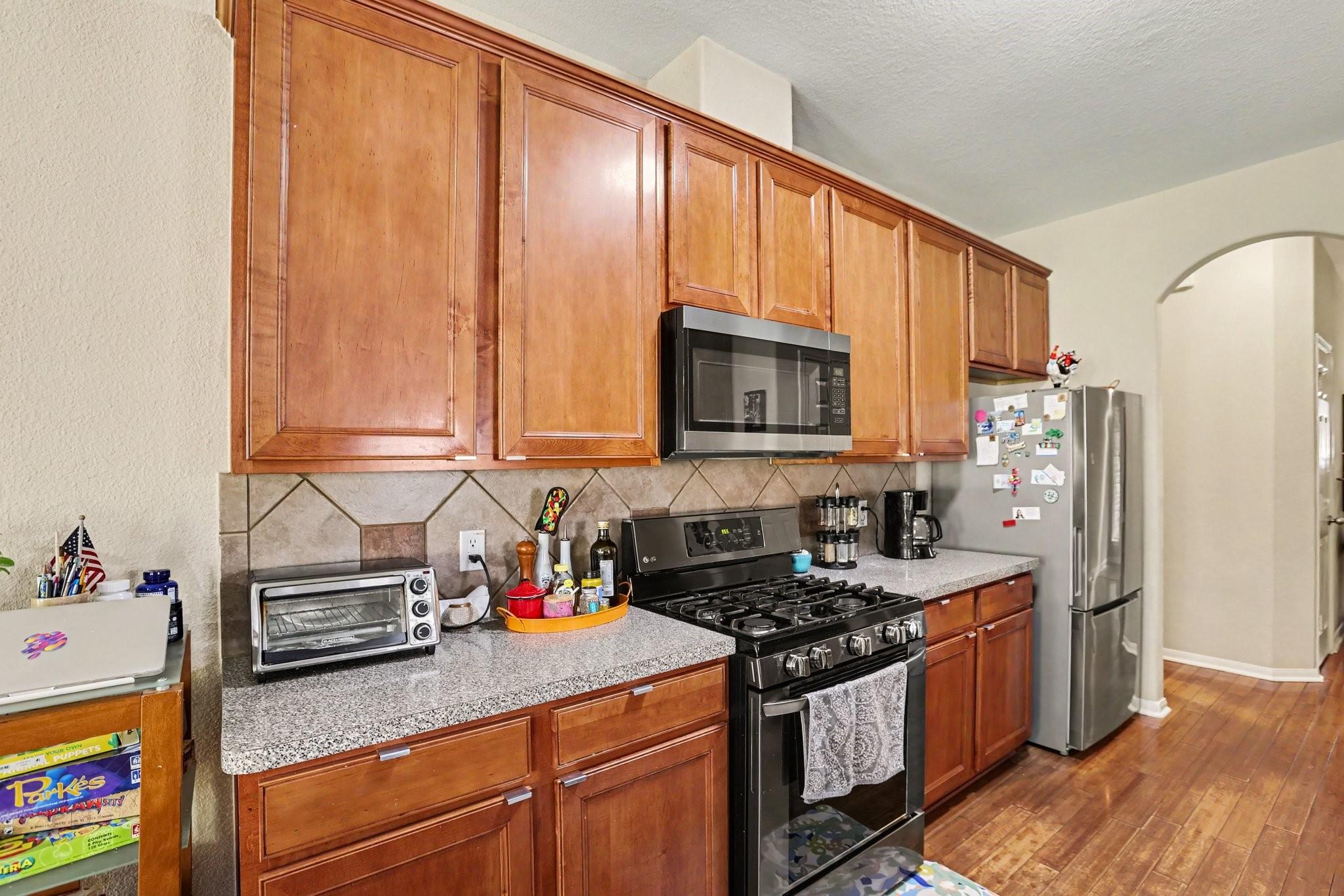 26922 Kingston Glen Lane