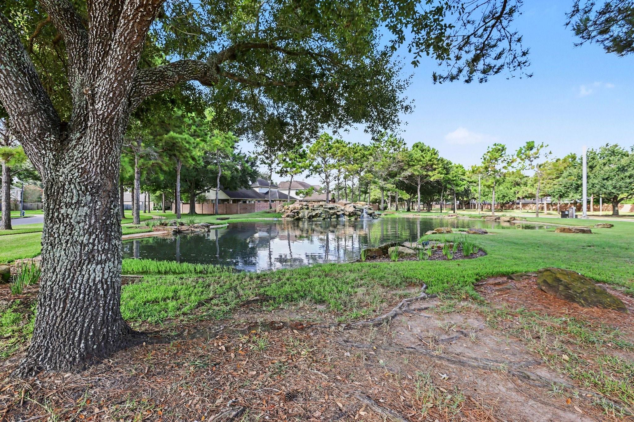 26922 Kingston Glen Lane