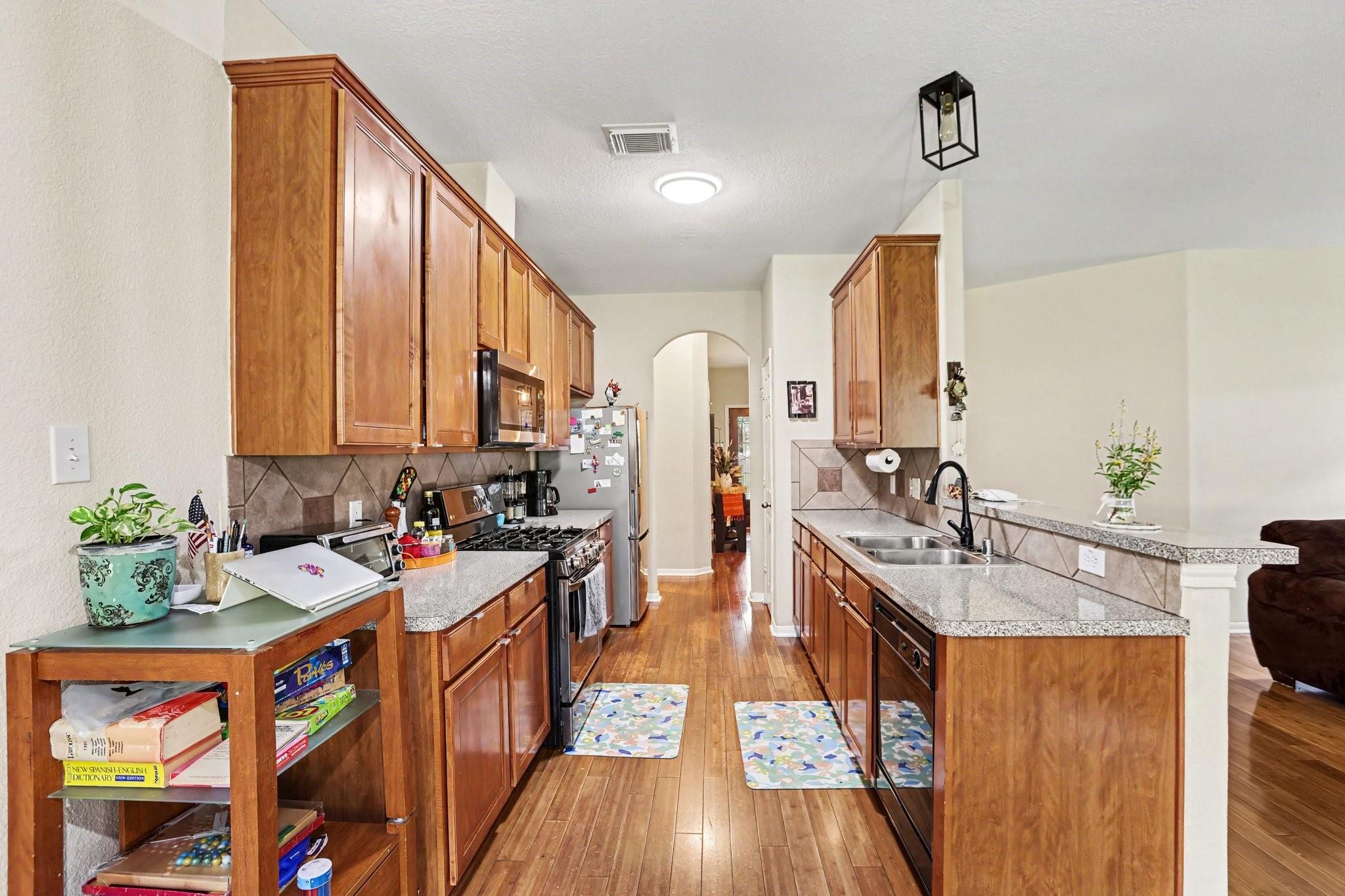26922 Kingston Glen Lane