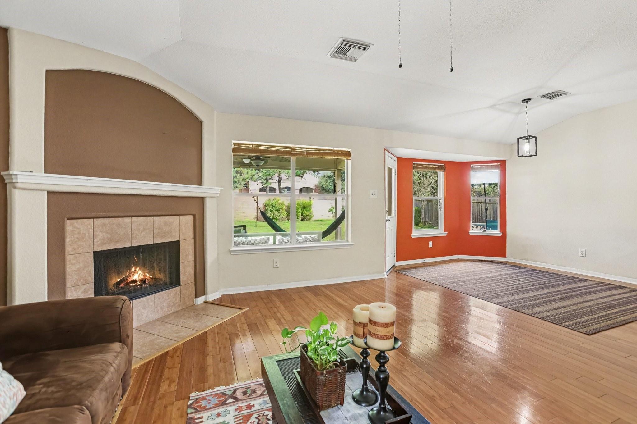 26922 Kingston Glen Lane
