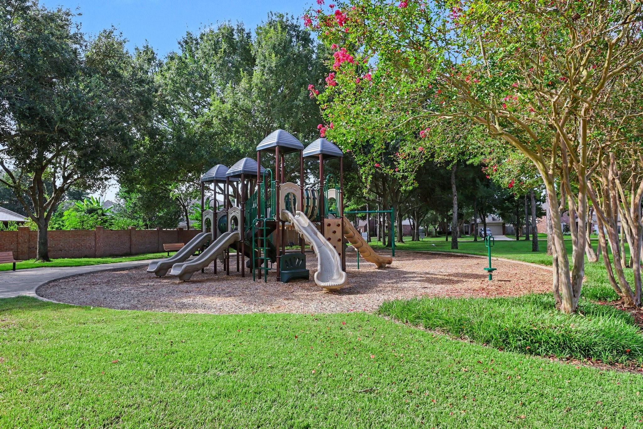 26922 Kingston Glen Lane