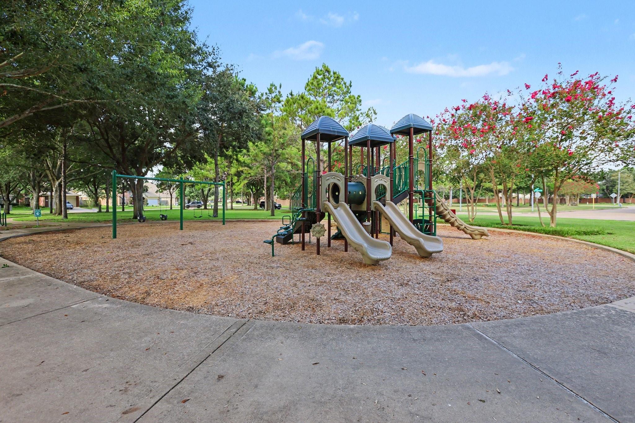 26922 Kingston Glen Lane