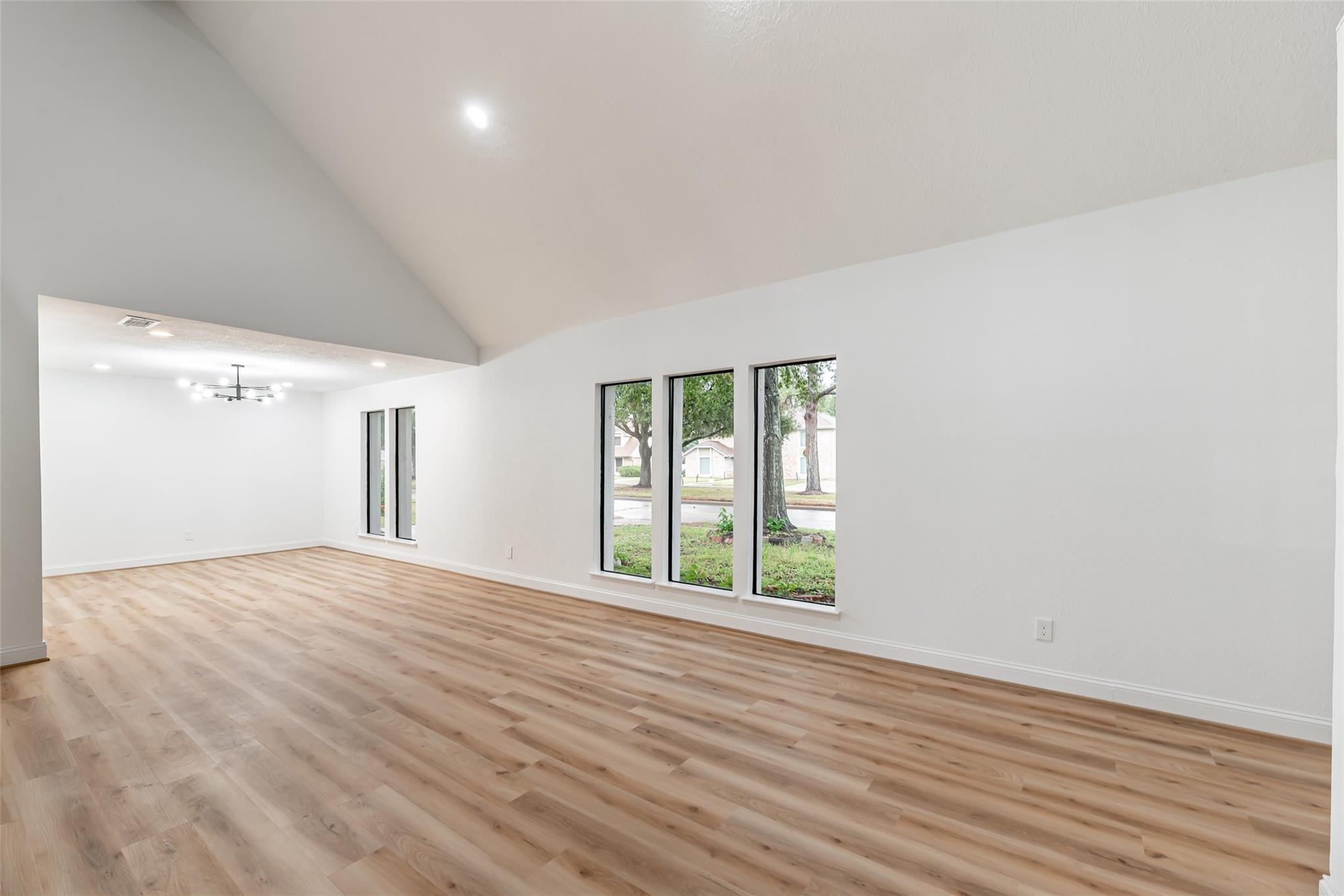 1206 Westgreen Boulevard