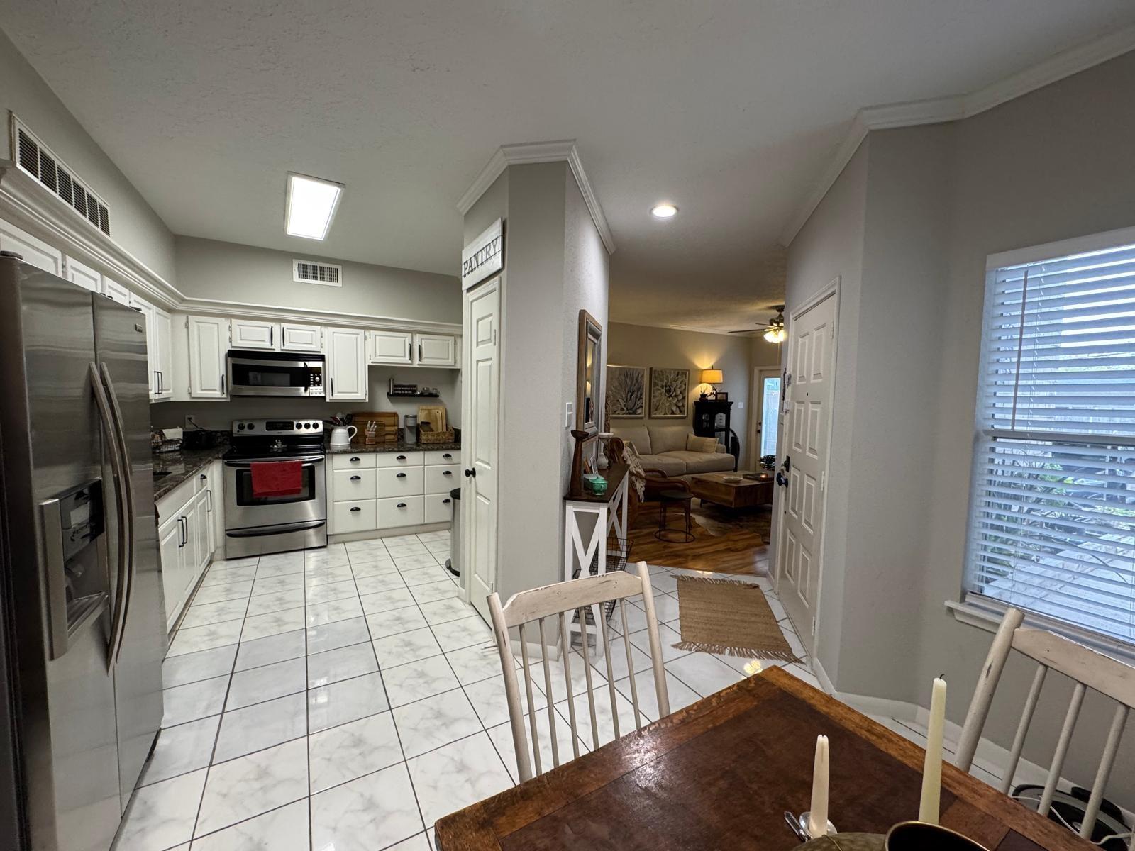 2011 Spenwick Drive # 511
