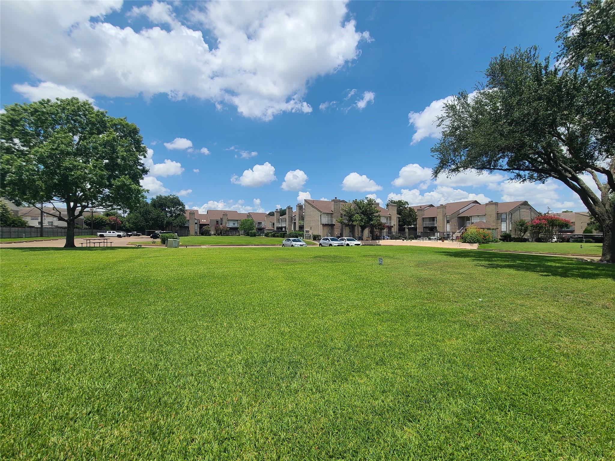 2011 Spenwick Drive # 511