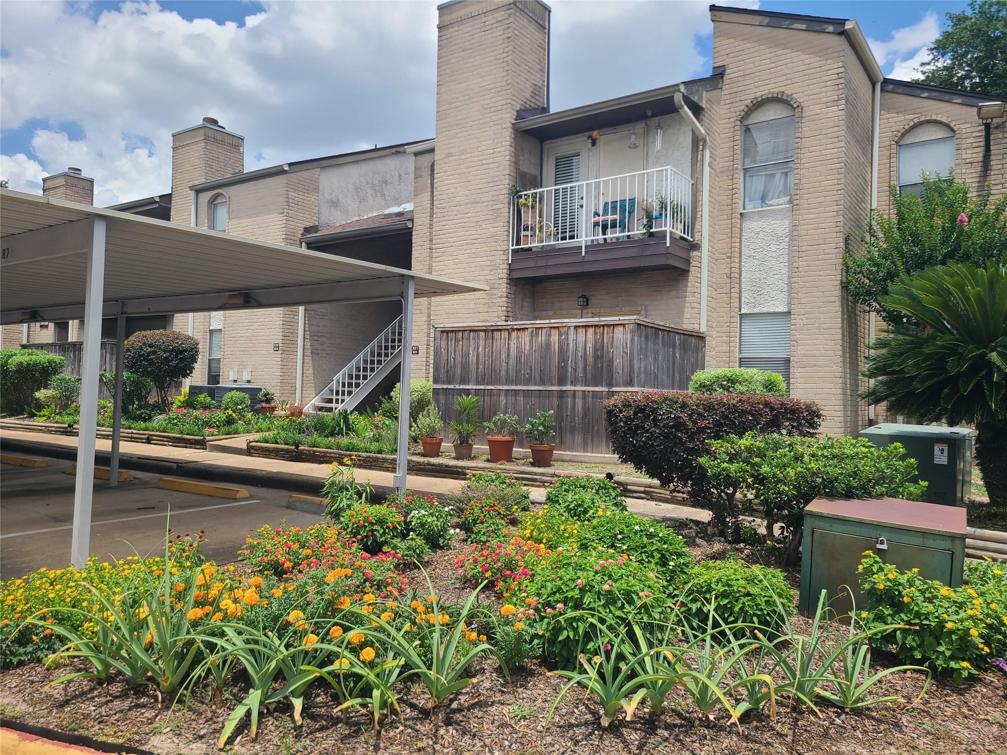 2011 Spenwick Drive # 511