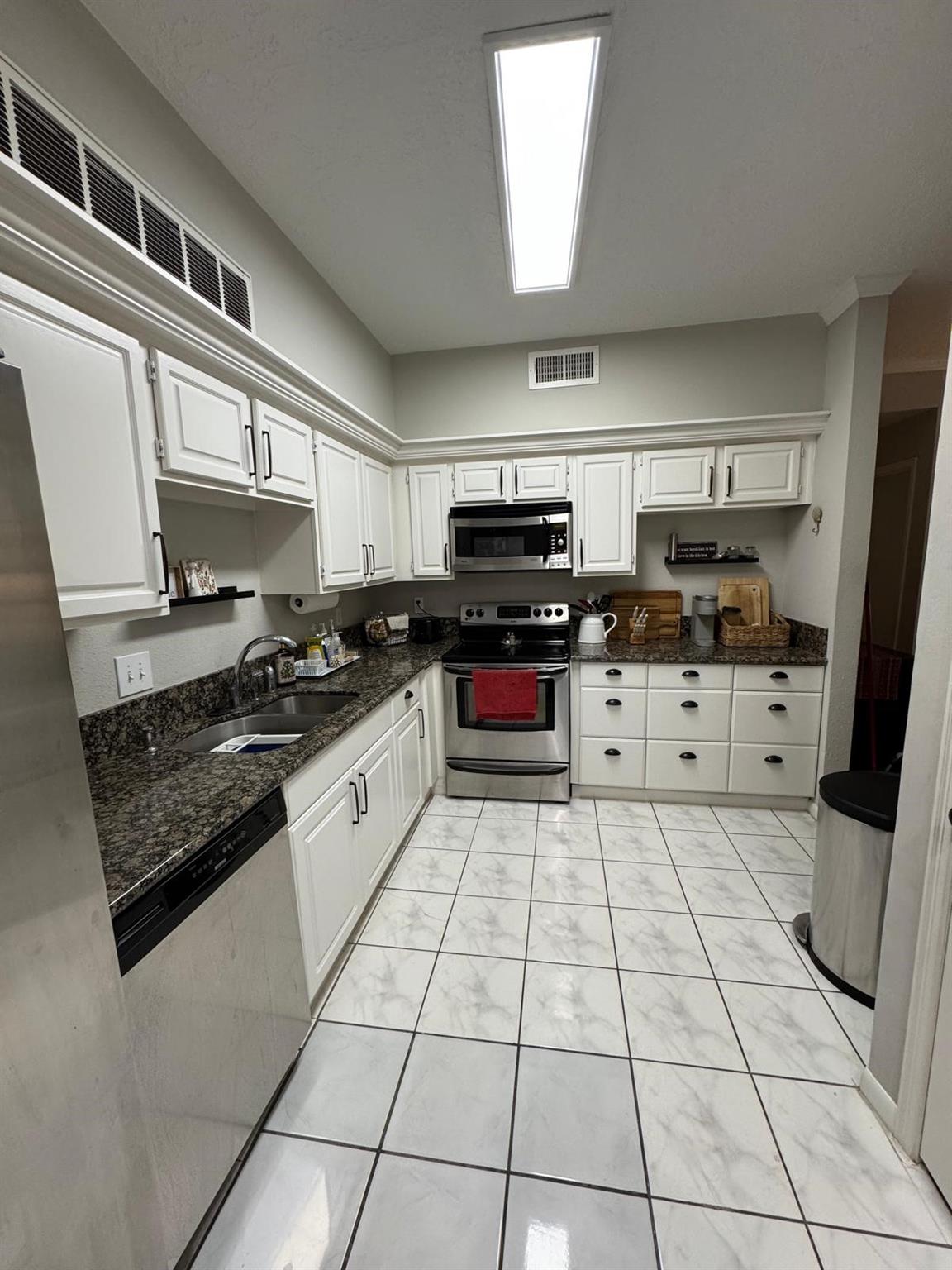 2011 Spenwick Drive # 511