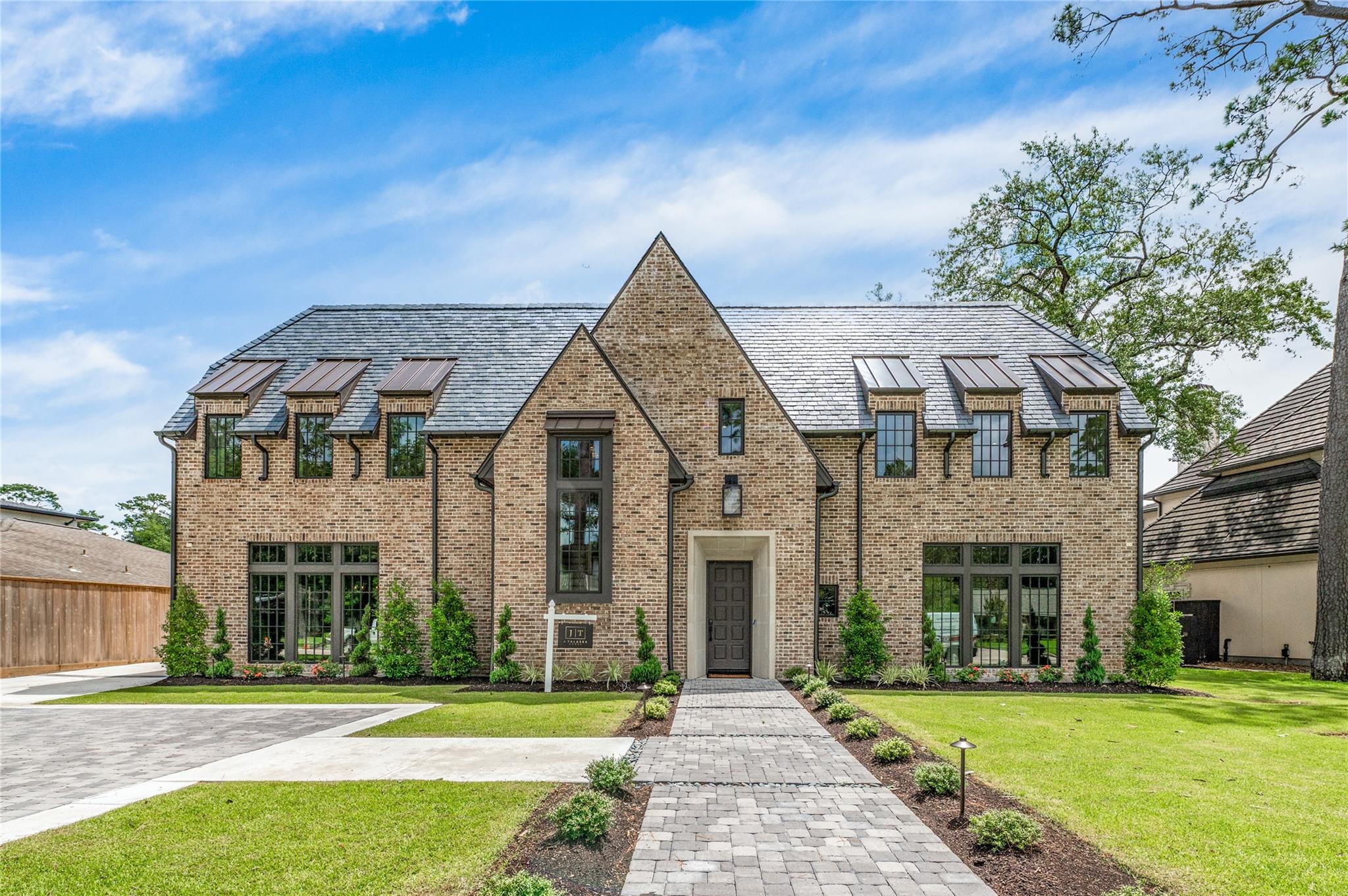 606 Pinehaven Drive