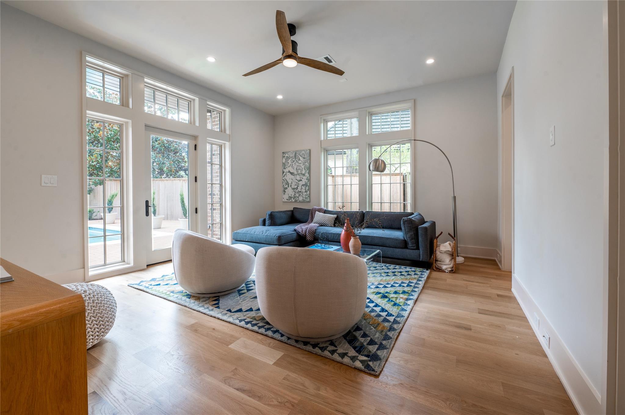 606 Pinehaven Drive