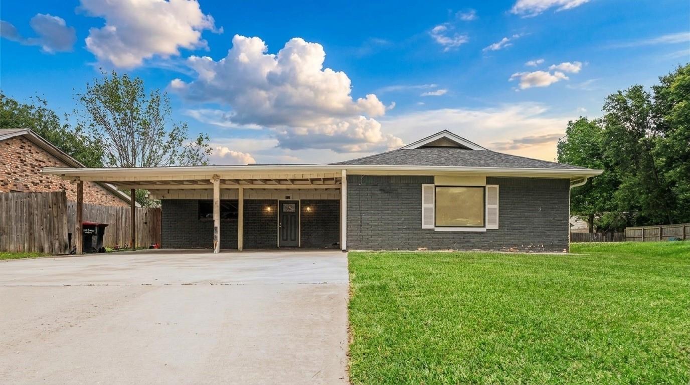 5318 Hemlock Drive