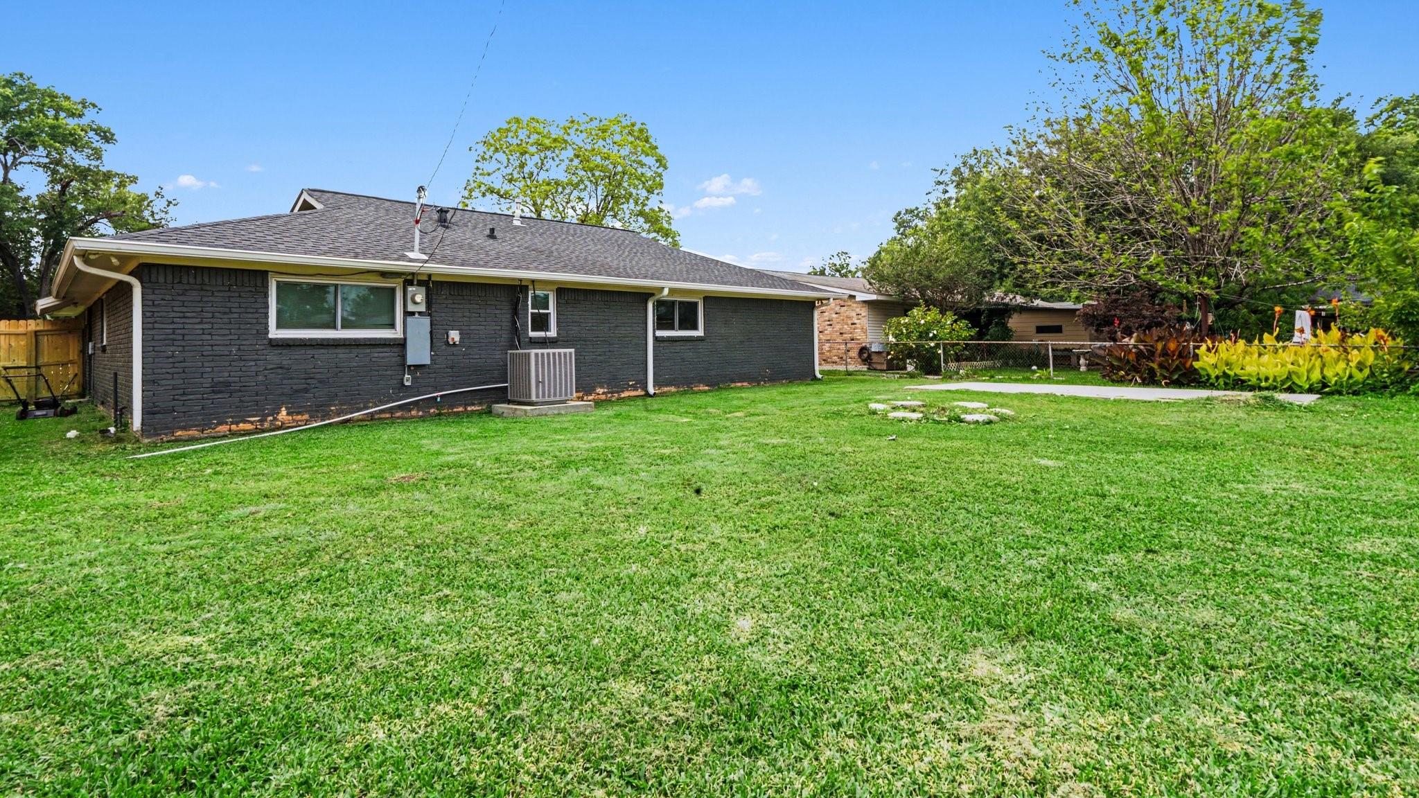 5318 Hemlock Drive