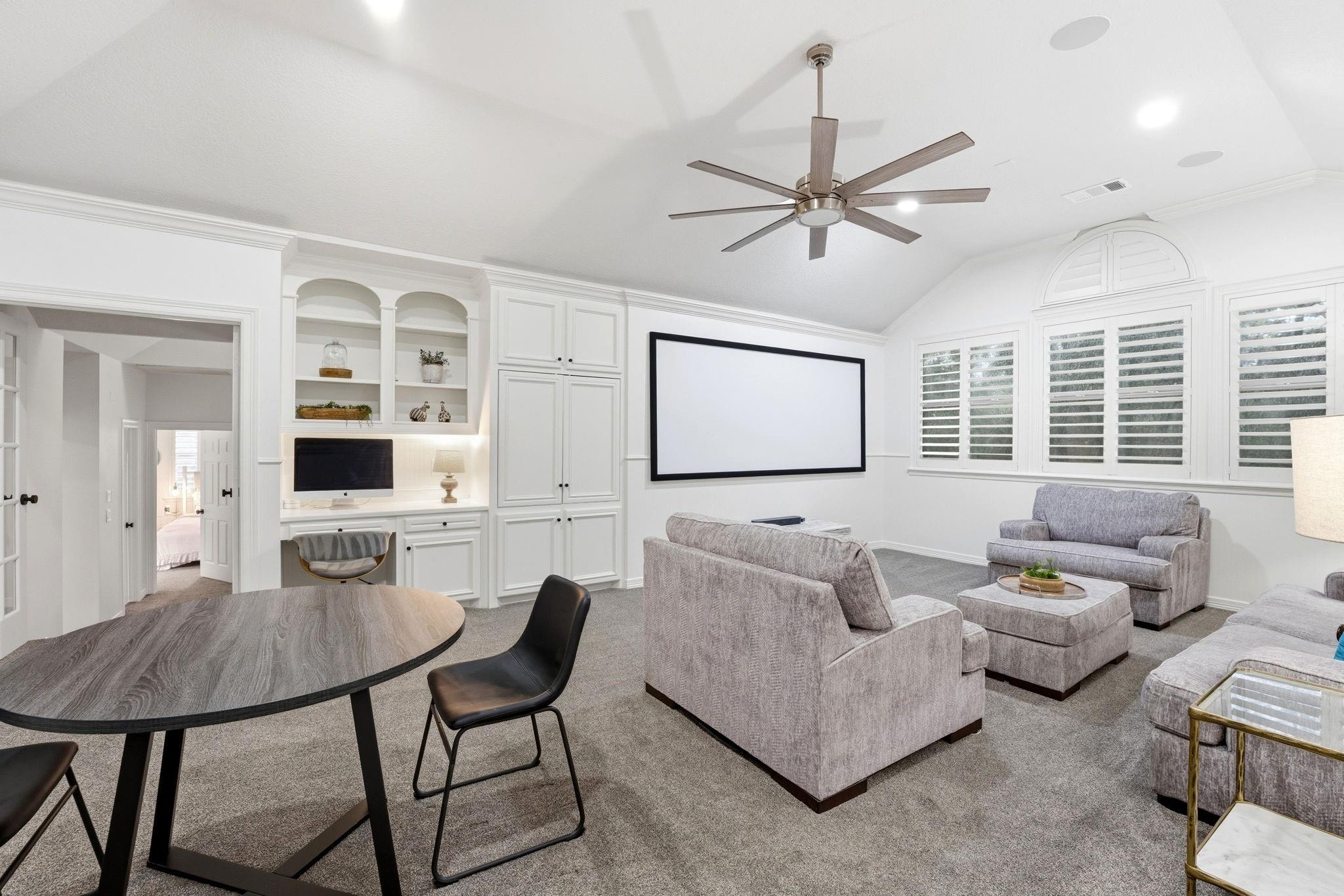 62 N Spring Trellis Circle