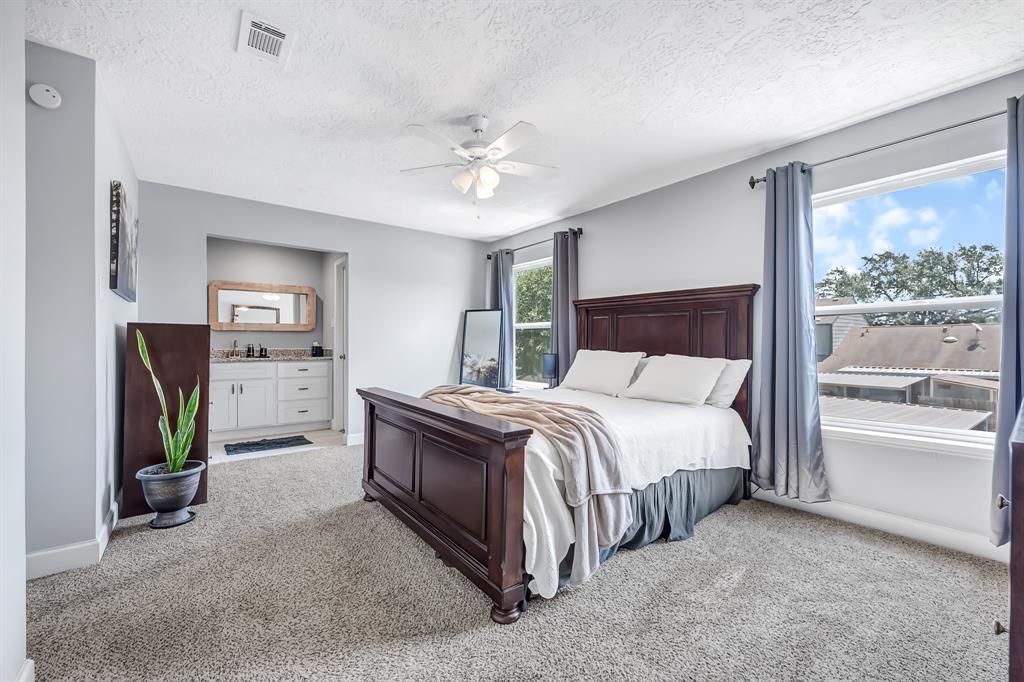 11812 Southlake Drive